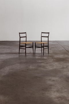 Gio Ponti 699 "Superleggera" per Cassina, 1957, Set di 2 sedie da pranzo