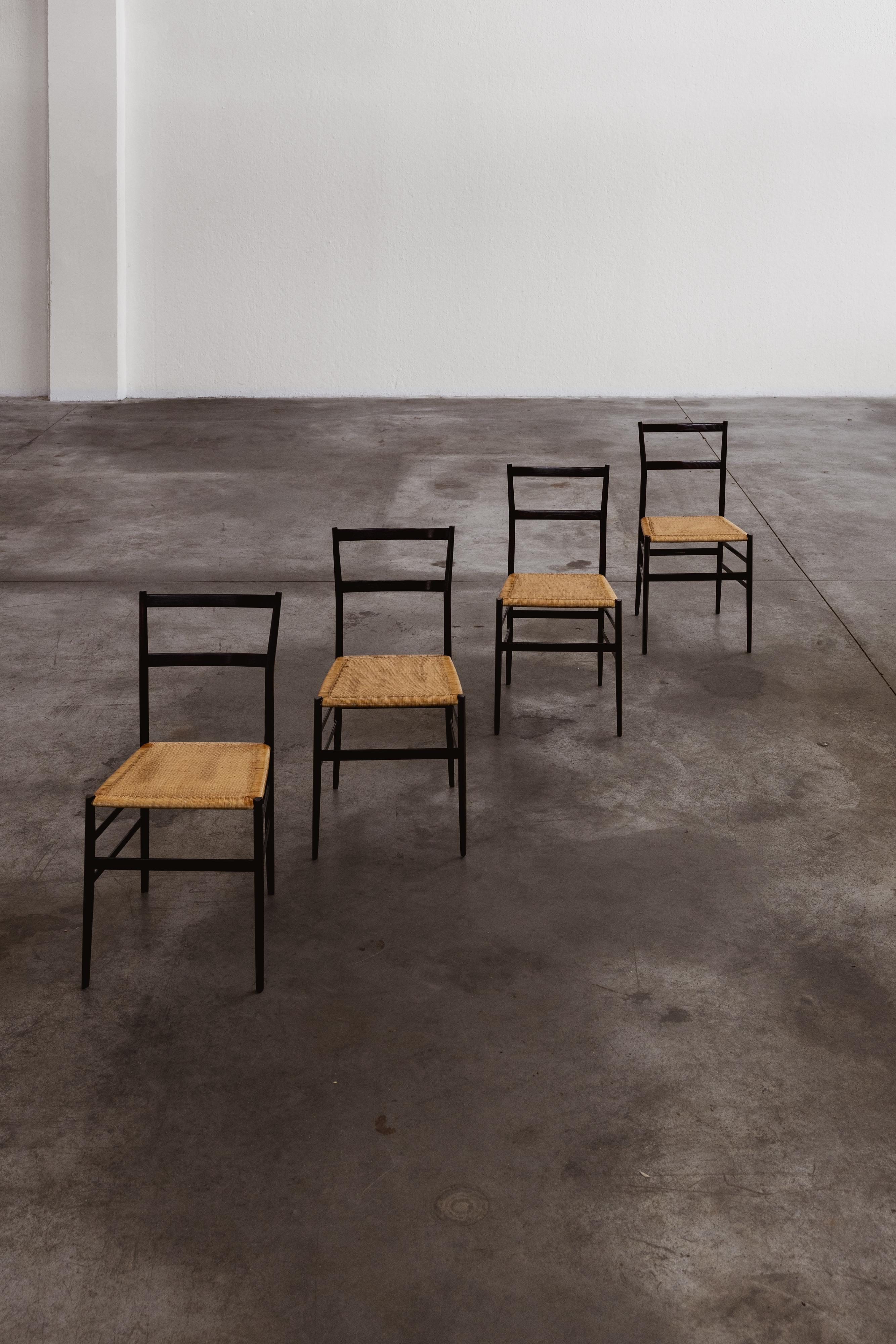 Chaises de salle à manger Superleggera de Gio Ponti 699 pour Cassina, 1957, lot de 4 en vente 4