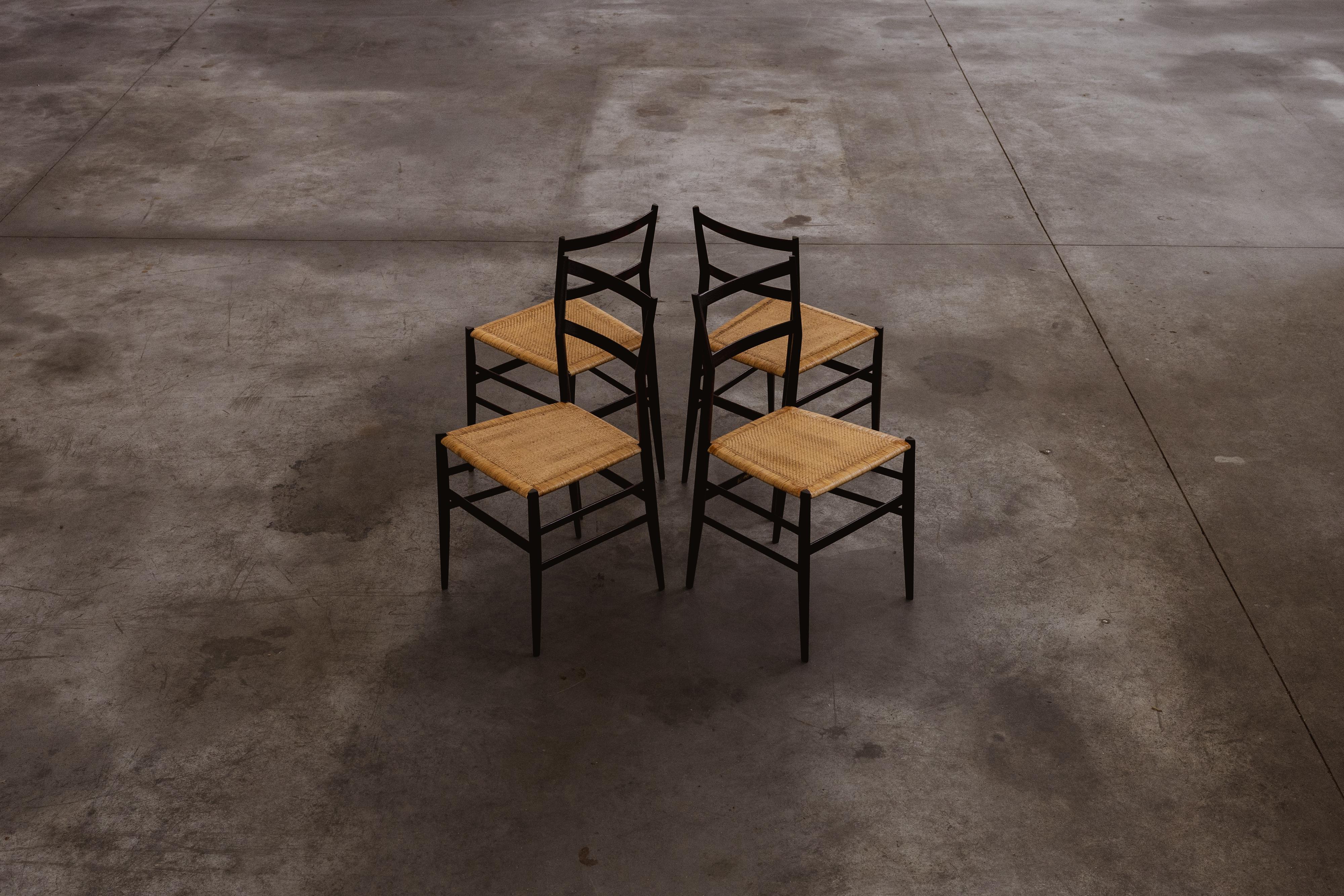 Chaises de salle à manger Superleggera de Gio Ponti 699 pour Cassina, 1957, lot de 4 en vente 2