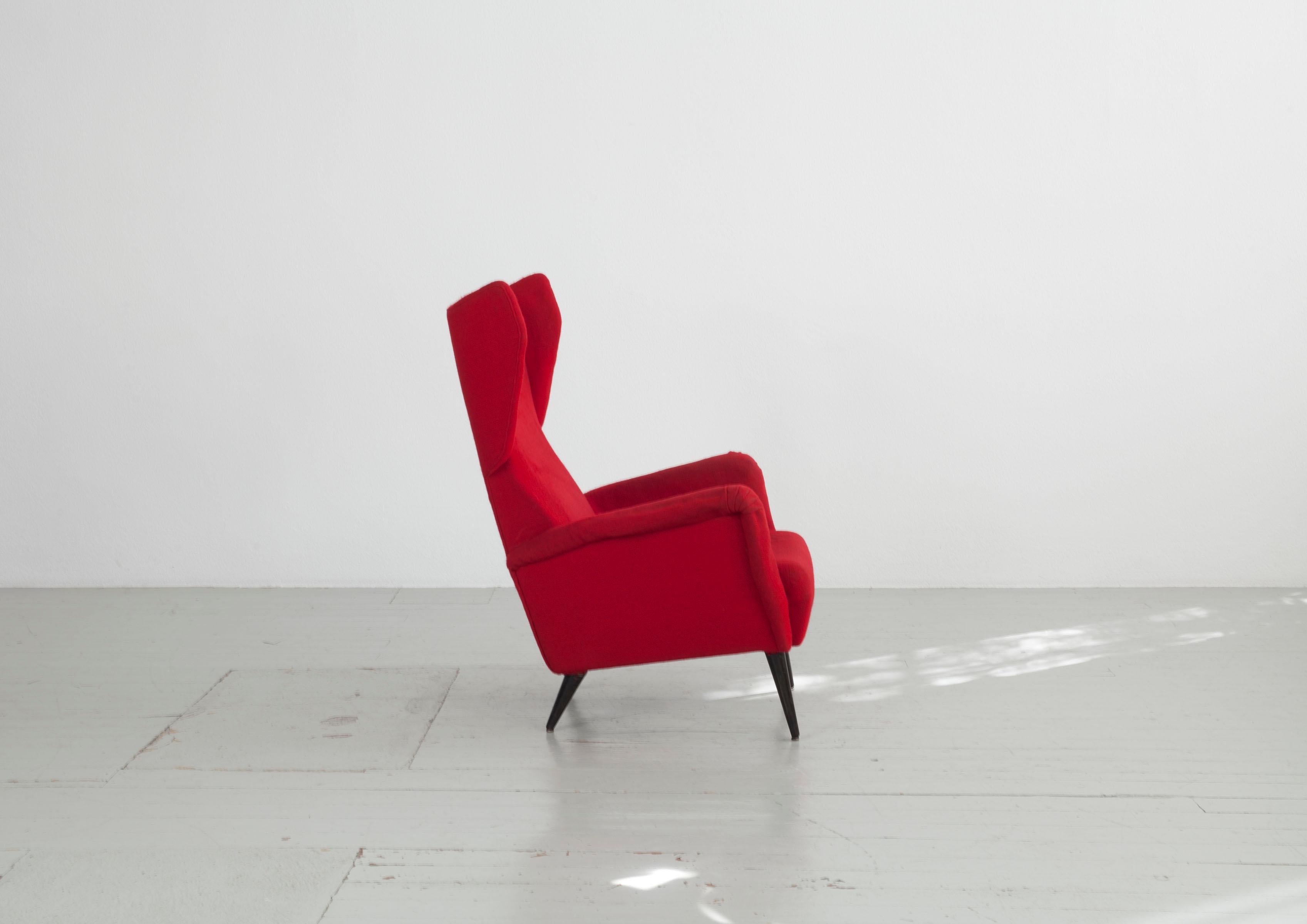 Gio Ponti designed this armchair especially for the Hotel Royal in Naples. The ‘Model 820’ was produced by Cassina in the 1950s. The armchair has a wooden frame and is upholstered in fabric. It should be noted that the armchair requires a new
