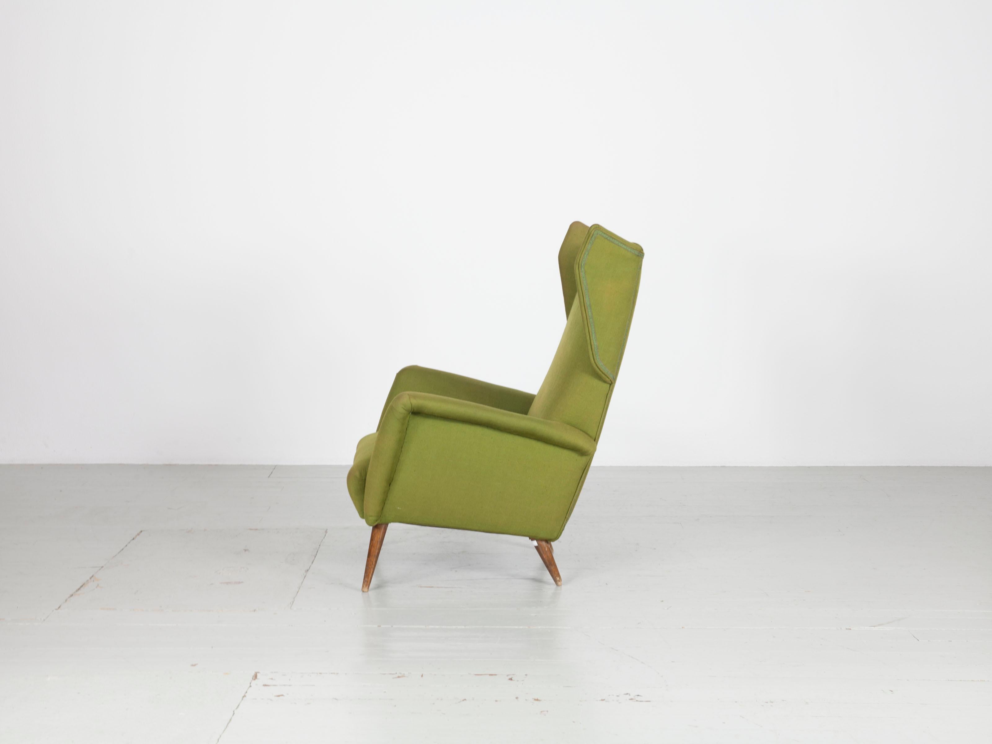 Fabric Gio Ponti Armchair for Cassina. Mod. 