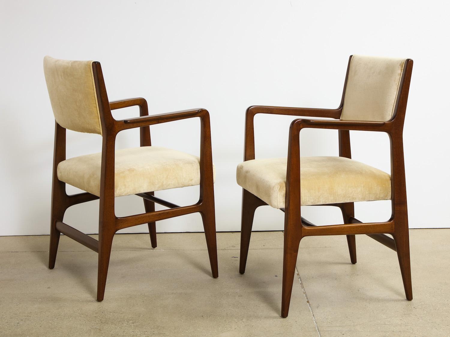 Gio Ponti Armchairs In Excellent Condition In New York, NY