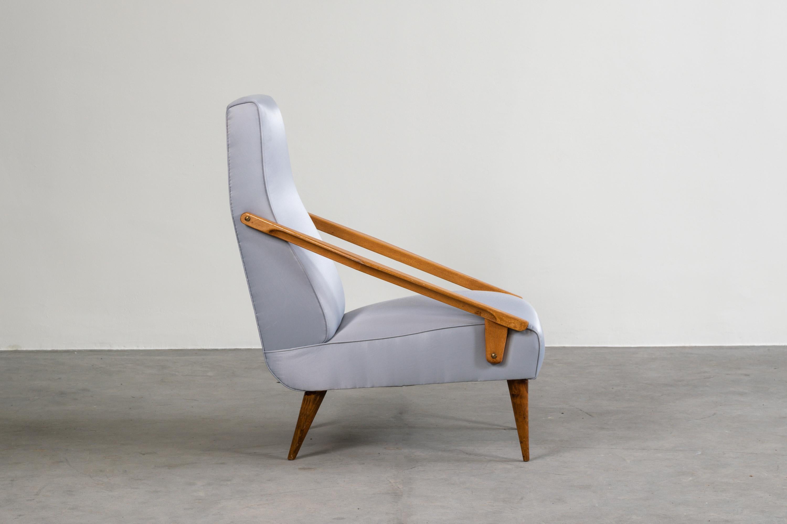 European Gio Ponti Ash and Satin Armchair for Boucher and Fils Edition, 1950s