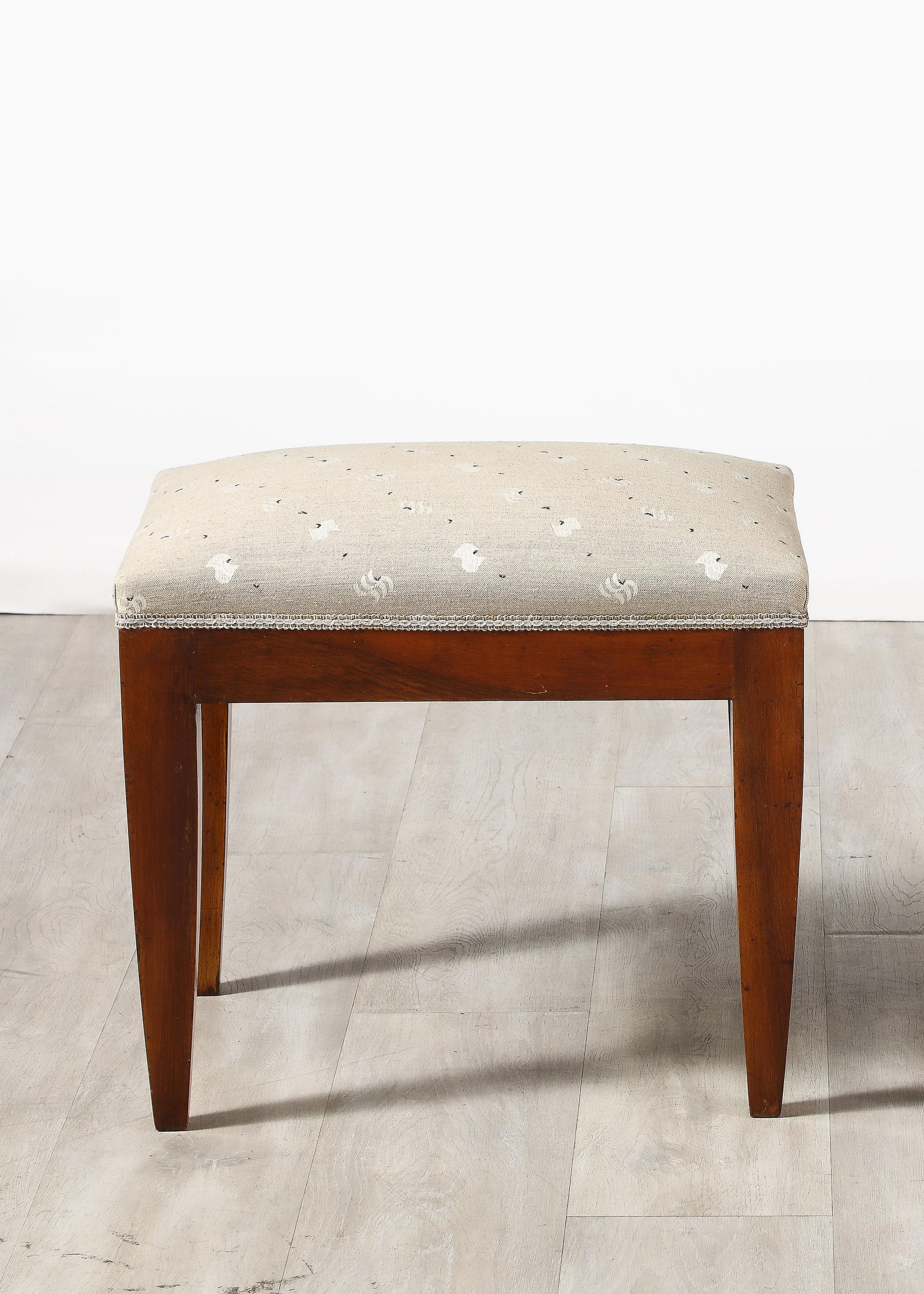 Art déco Gio Ponti Att. Tabouret en noyer, Italie, vers 1940 en vente