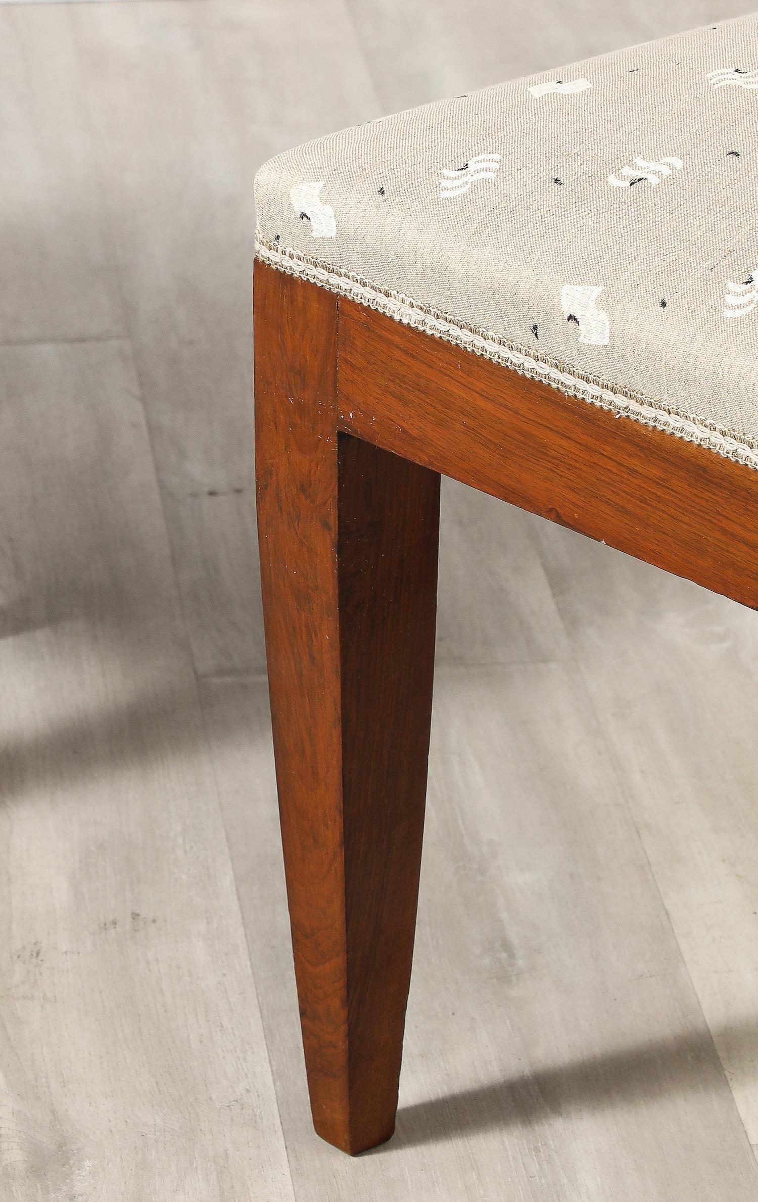 Gio Ponti Att. Tabouret en noyer, Italie, vers 1940 en vente 2