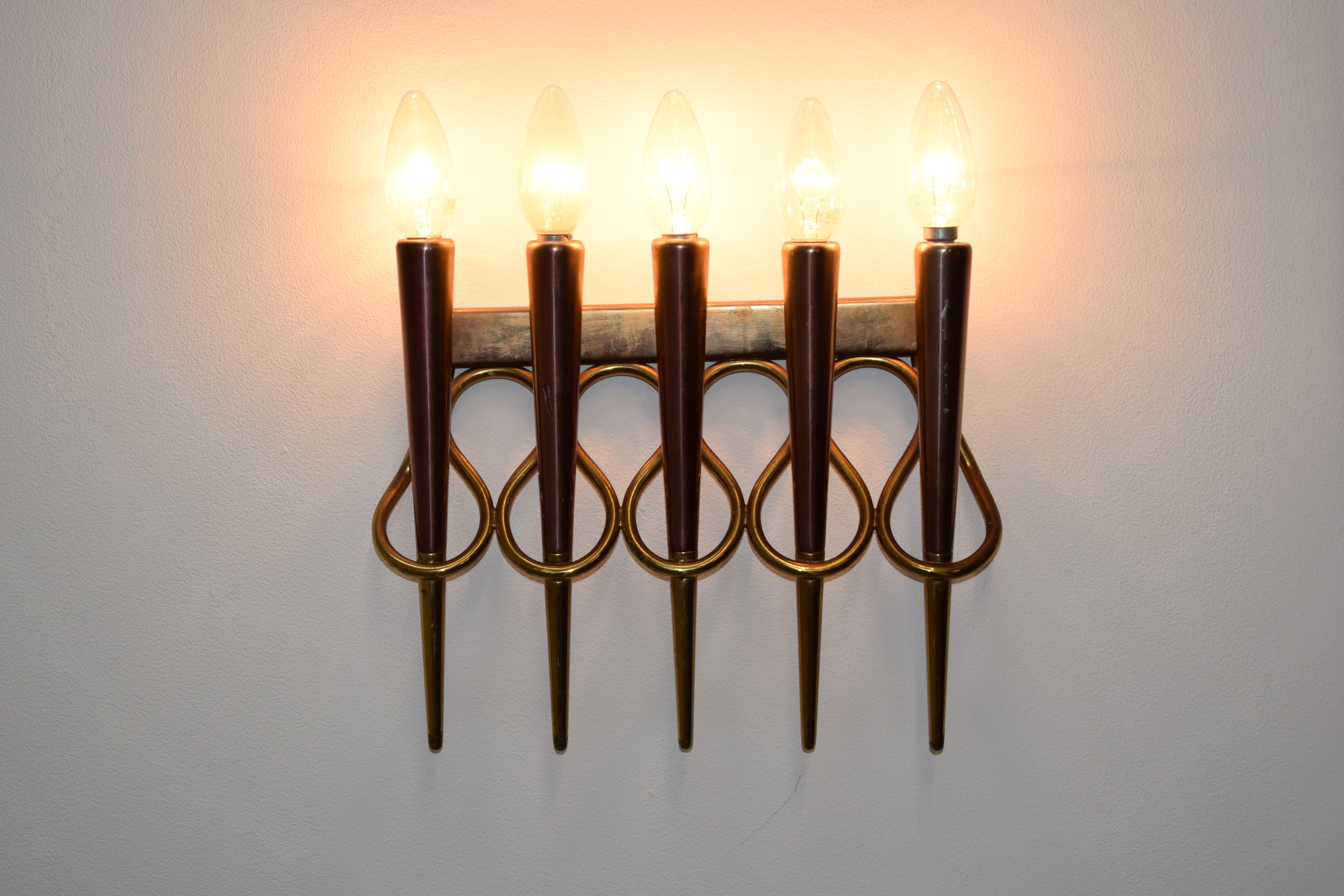 Gio Ponti (attr.) - Coppia Lampade da muro, 1950 Latón en venta