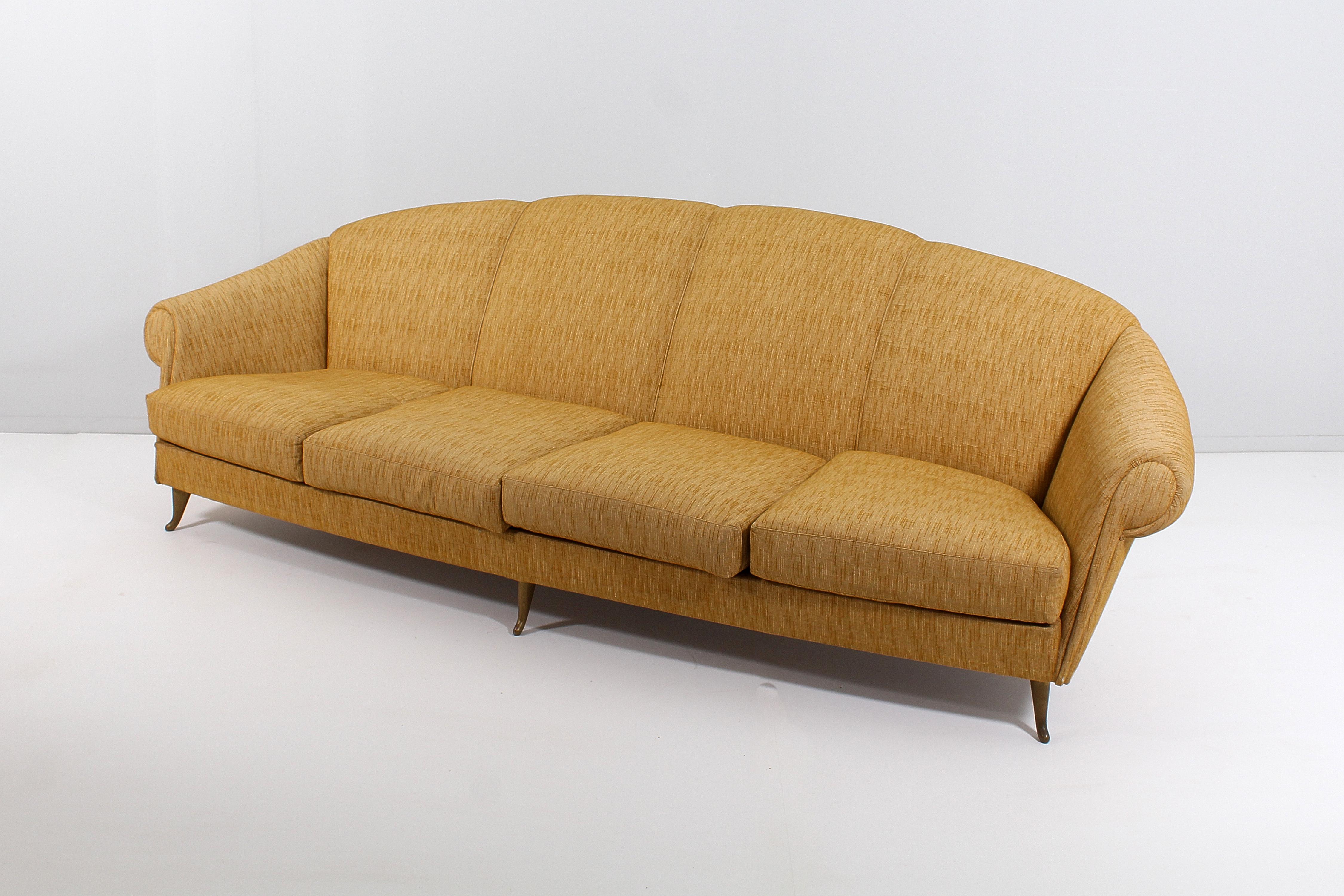 Mid-20th Century Giò Ponti (attr) for ISA Bergamo Wood and Fabric Four-Seat Sofa, Italy, 1950s For Sale