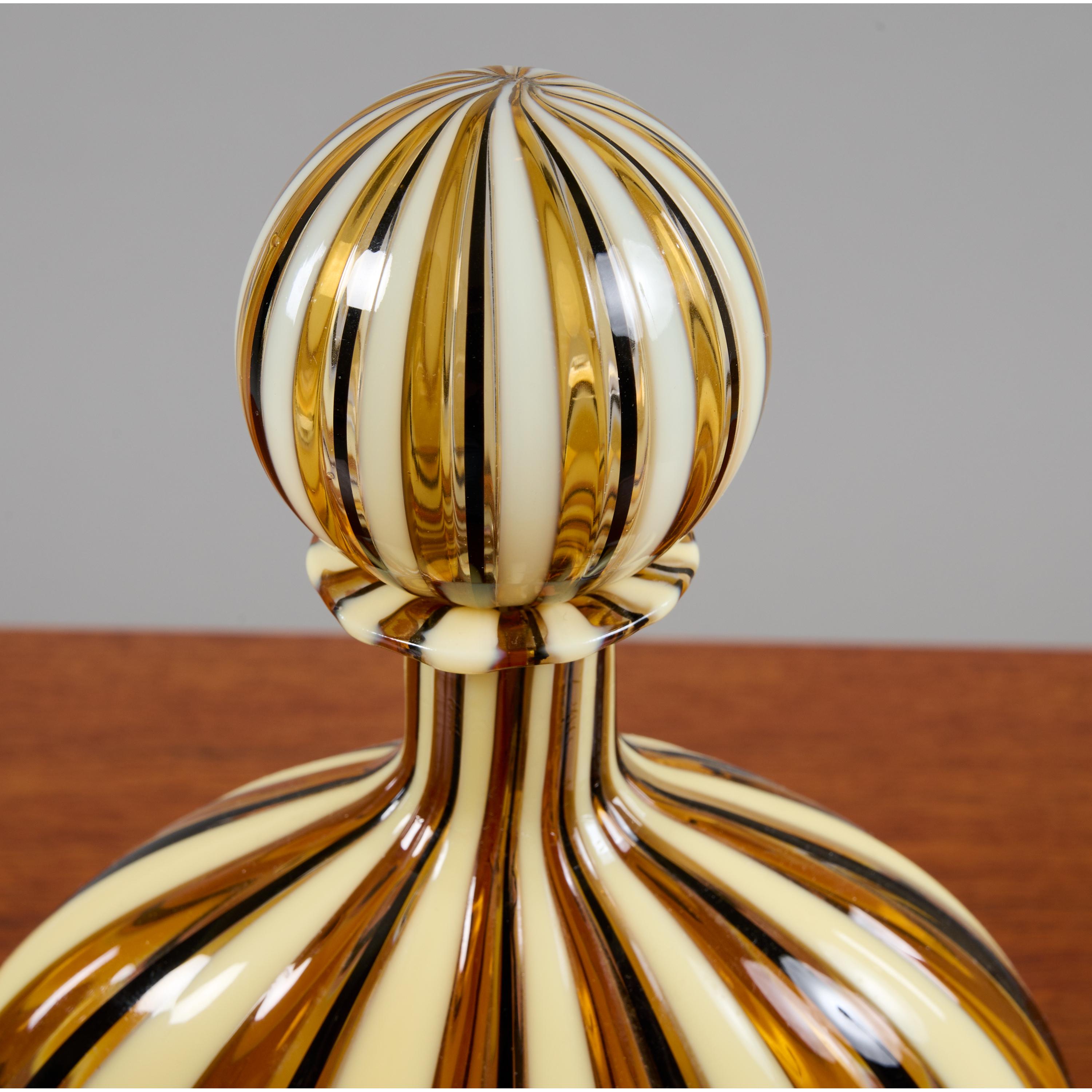 Gio Ponti (Attr.) Hand Blown Murano Vase in Striped Yellow Glass, Italy 1950's For Sale 8