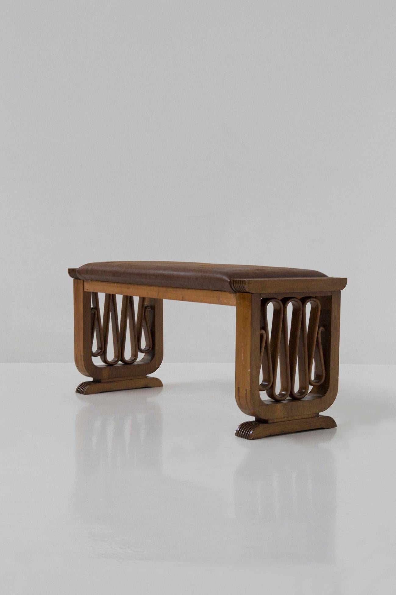 Mid-20th Century Gio Ponti Attributed., Important Small Bench in Wood to Volute