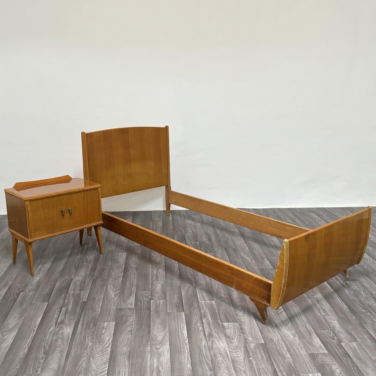 italien Gio Ponti Attr. Letto Singolo e Comodino Mid-Century Anni 40 Design Modernariato en vente