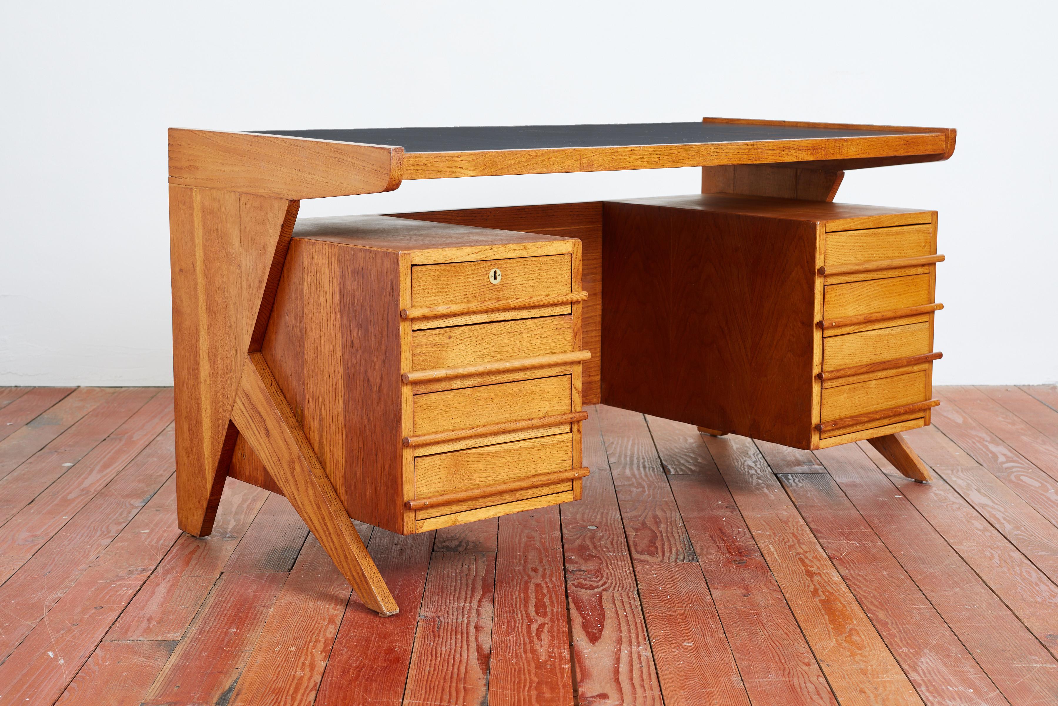 Gio Ponti Attributed Desk  For Sale 14