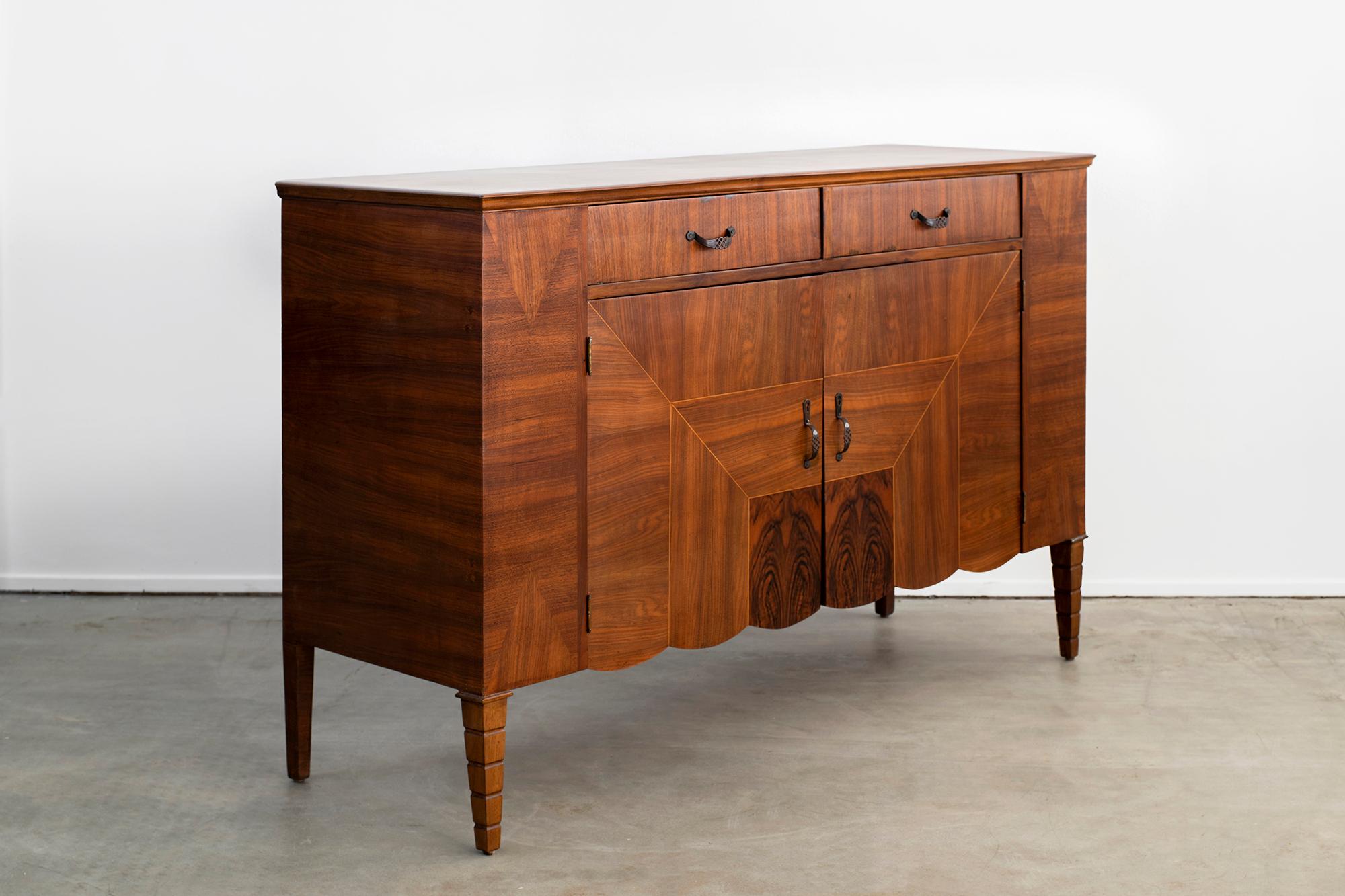 Gio Ponti Attributed Sideboard, circa 1930s In Good Condition In Beverly Hills, CA