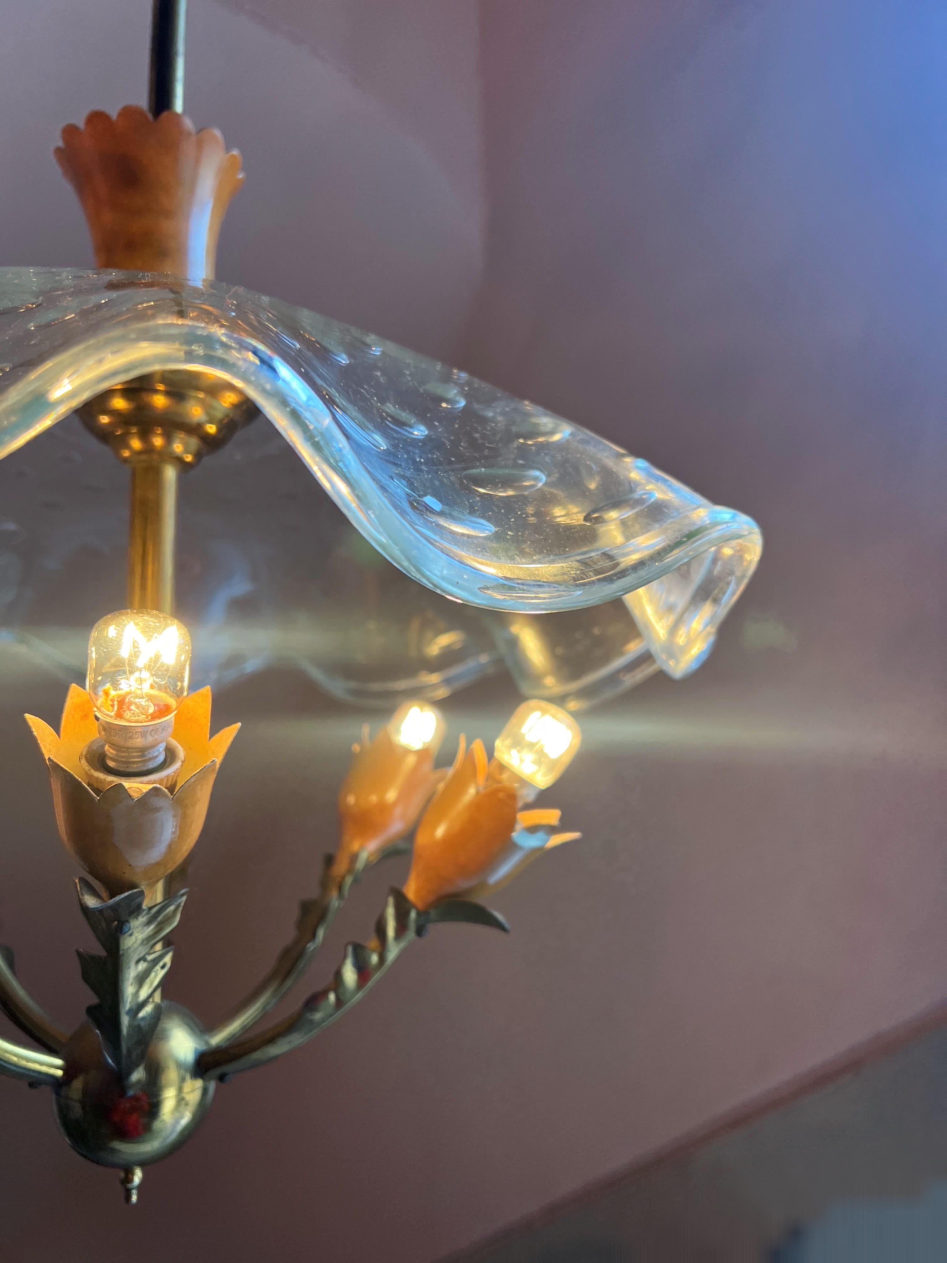 Gio Ponti (attributed to), chandelier with brass structure and murano glass hat  For Sale 6