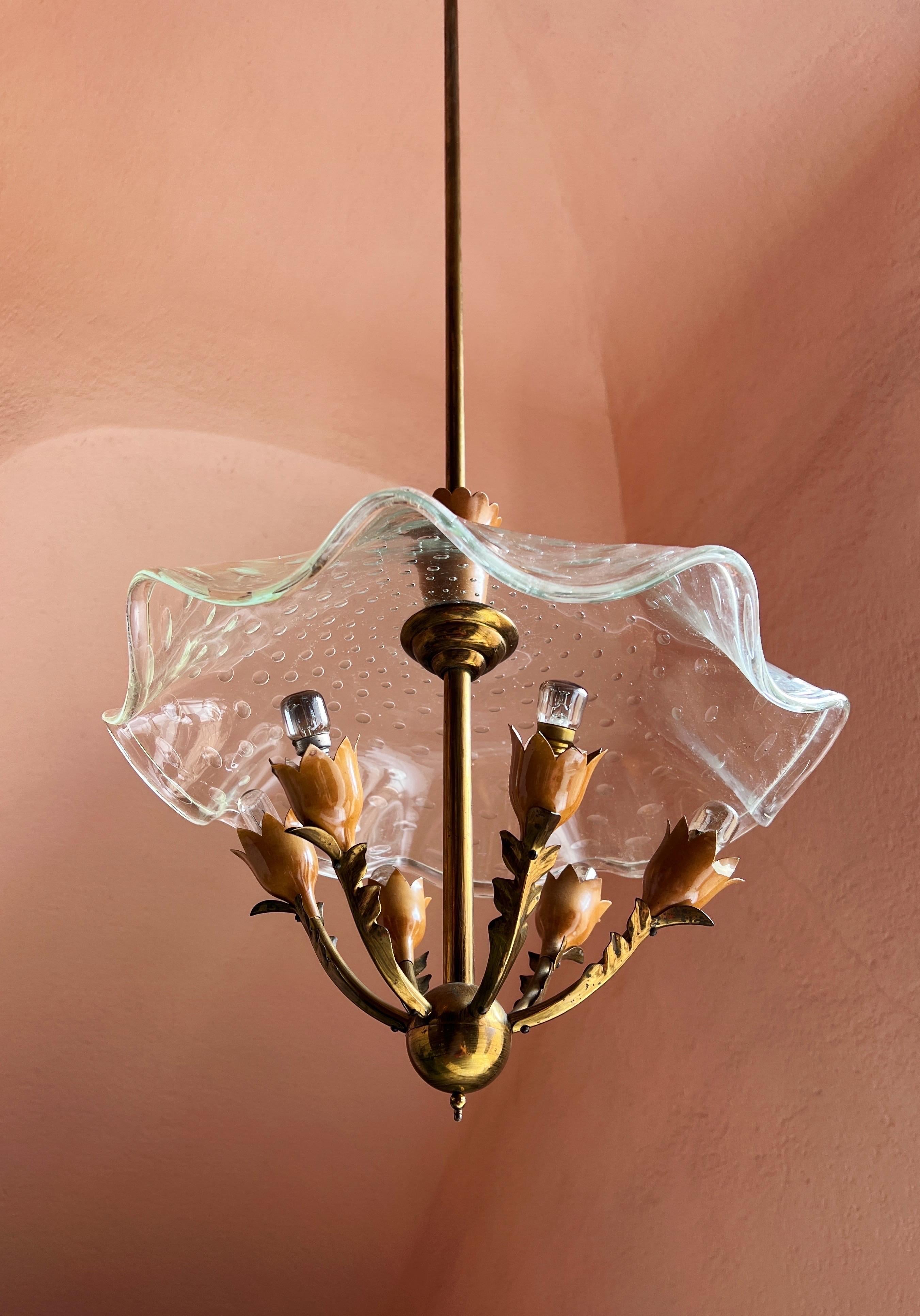 Gio Ponti (attributed to), chandelier with brass structure and murano glass hat  For Sale 1