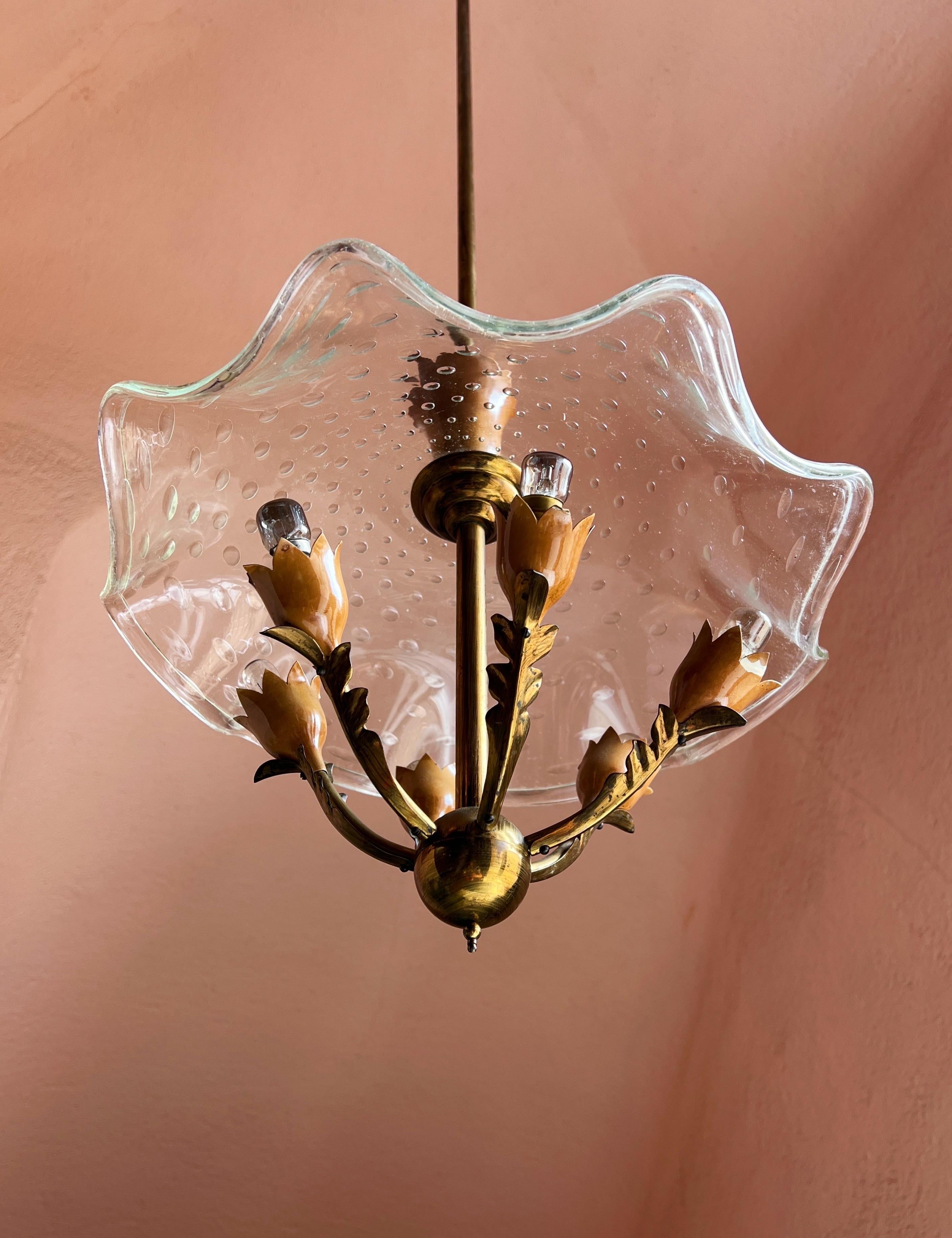 Gio Ponti (attributed to), chandelier with brass structure and murano glass hat  For Sale 2
