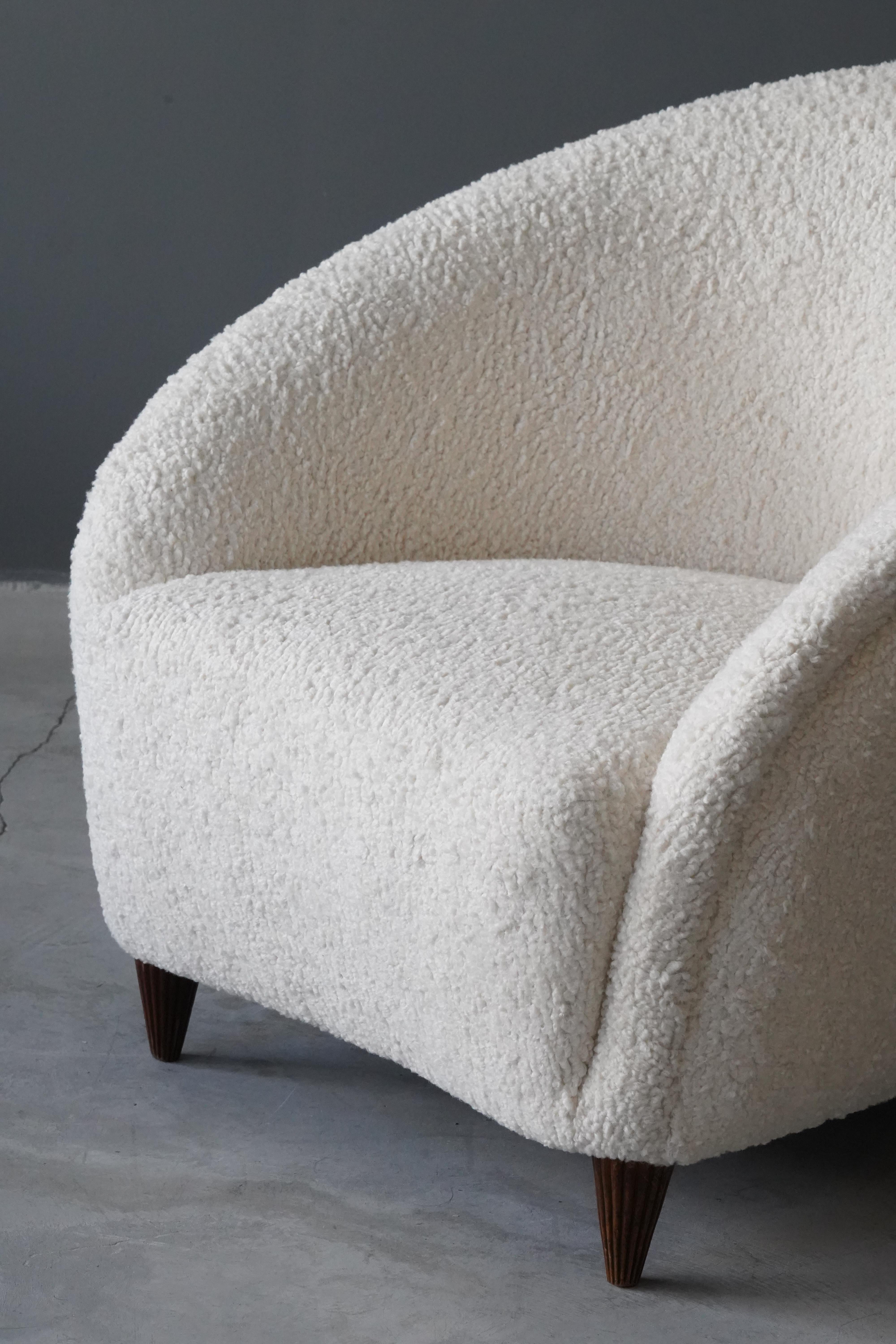 Mid-Century Modern Gio Ponti 'attribution', Lounge Chair, White Bouclé, Walnut, Italy, 1940s