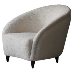 Gio Ponti 'attribution', Lounge Chair, White Bouclé, Walnut, Italy, 1940s