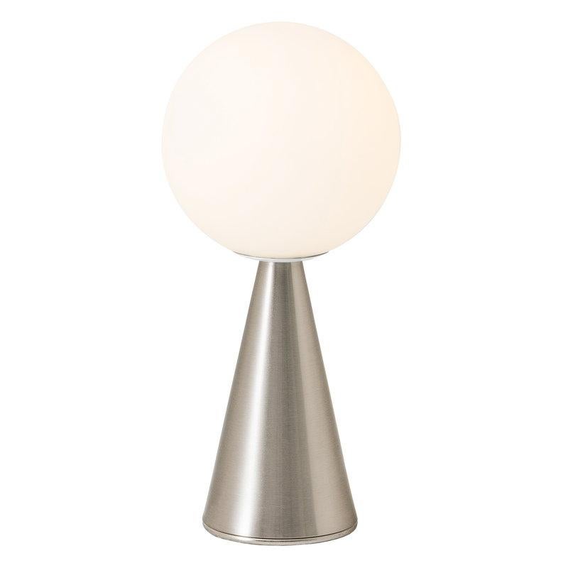 Gio Ponti für Fontana Arte, Tischlampe „Bilia“ aus glänzendem Kupfer und Opalglas im Zustand „Neu“ im Angebot in Glendale, CA