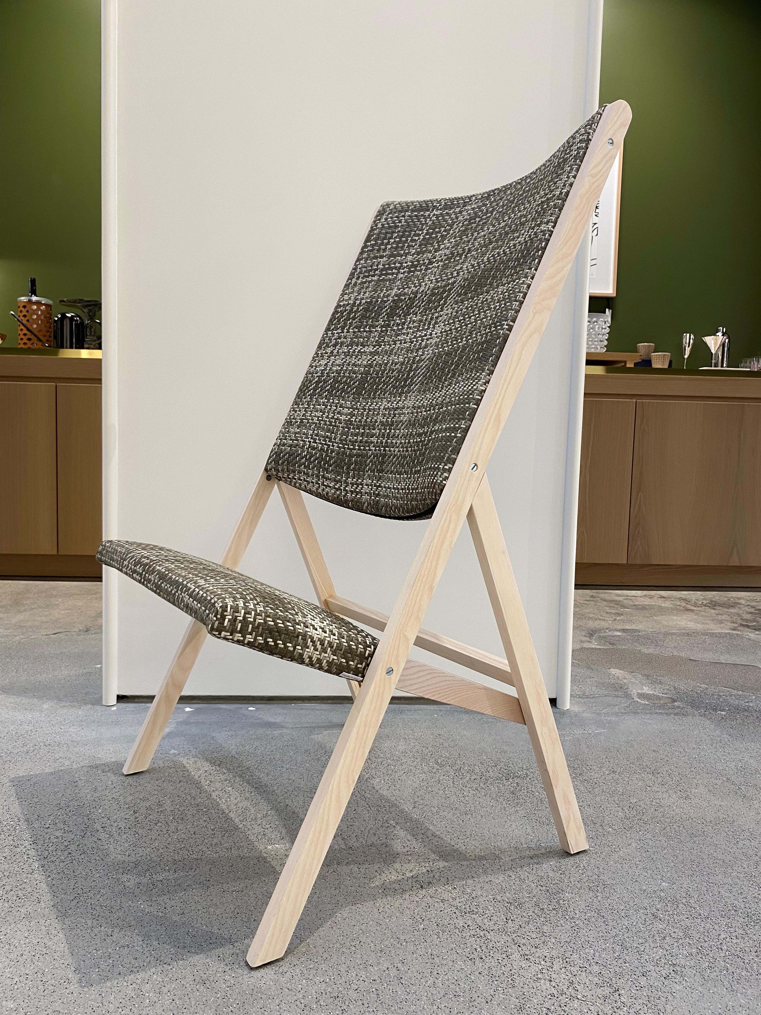 Gio Ponti by Molteni - Folding Chair - Discontinued Edition In New Condition For Sale In Matosinhos, 13