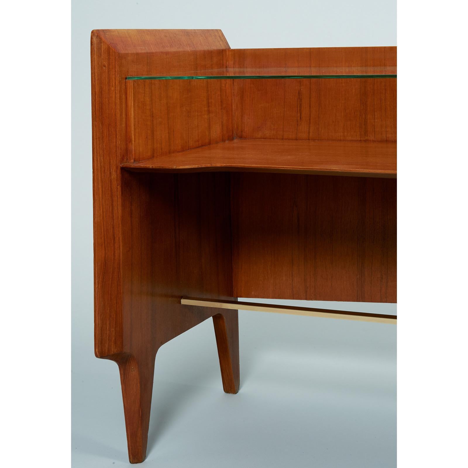 Gio Ponti: Cabinet in Mahogany, Glass, Skai, Italy 1950s For Sale 2