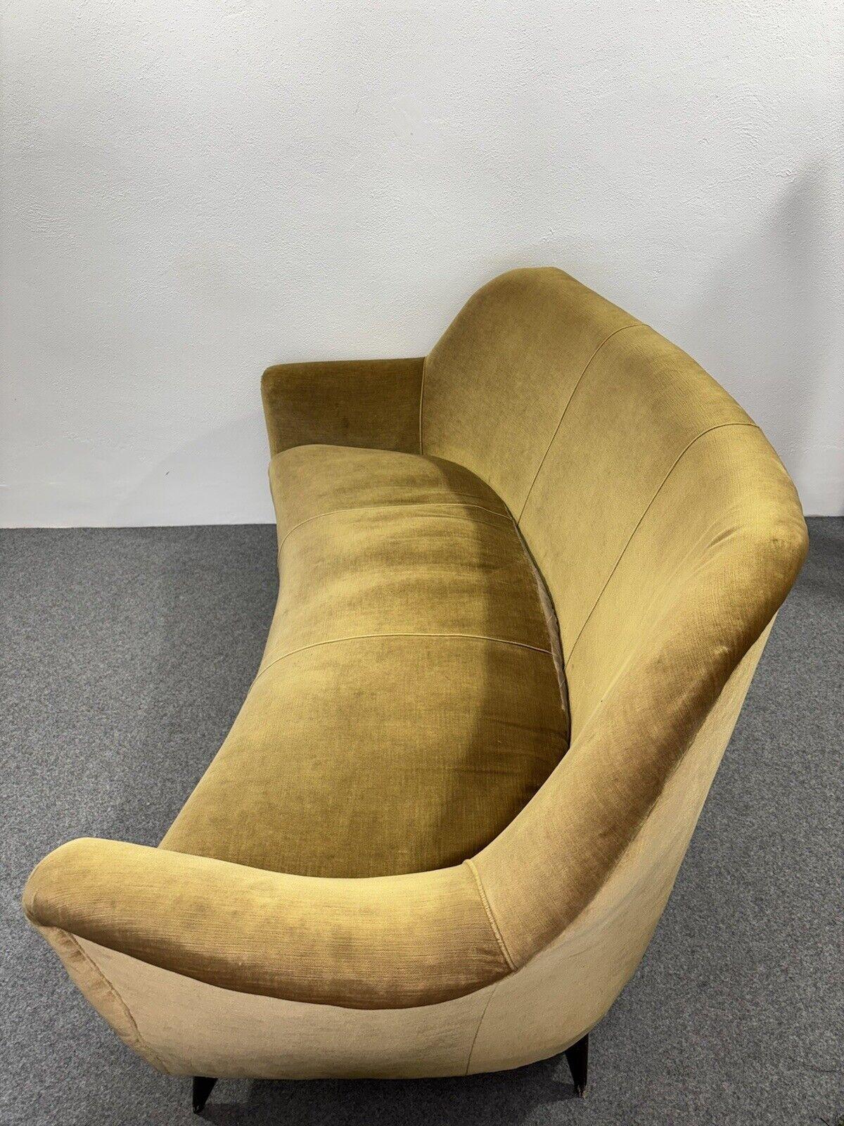Gio Ponti Home & Garden Sofa Velvet Mid-Century 3 Seater 1950's Modernism For Sale 7