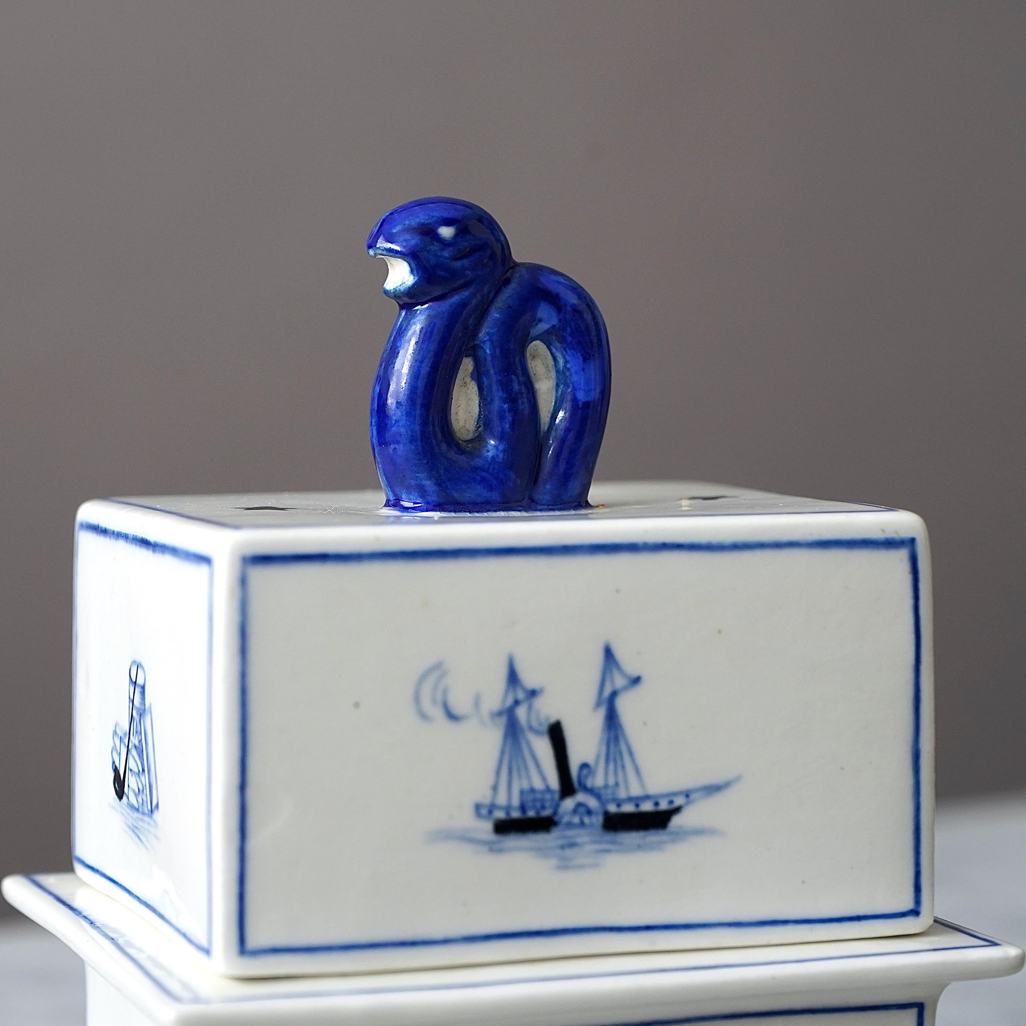Italian Gio Ponti Ceramic Box for Richard Ginori San Cristoforo, Italy, 1927 For Sale