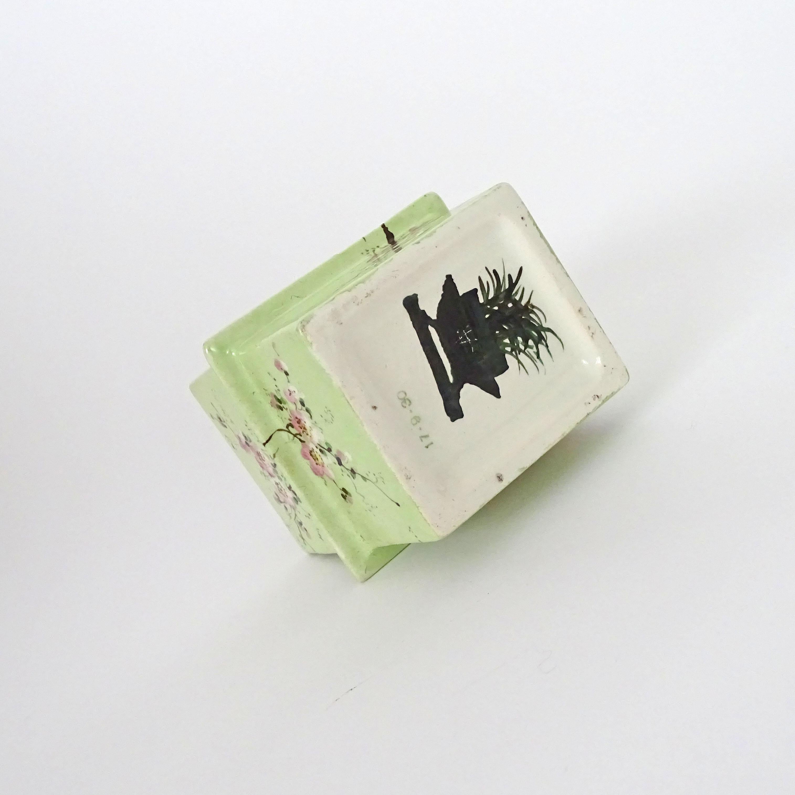 Mid-20th Century Gio Ponti Ceramic Cigarette Box for Richard Ginori, Italy 1930s For Sale