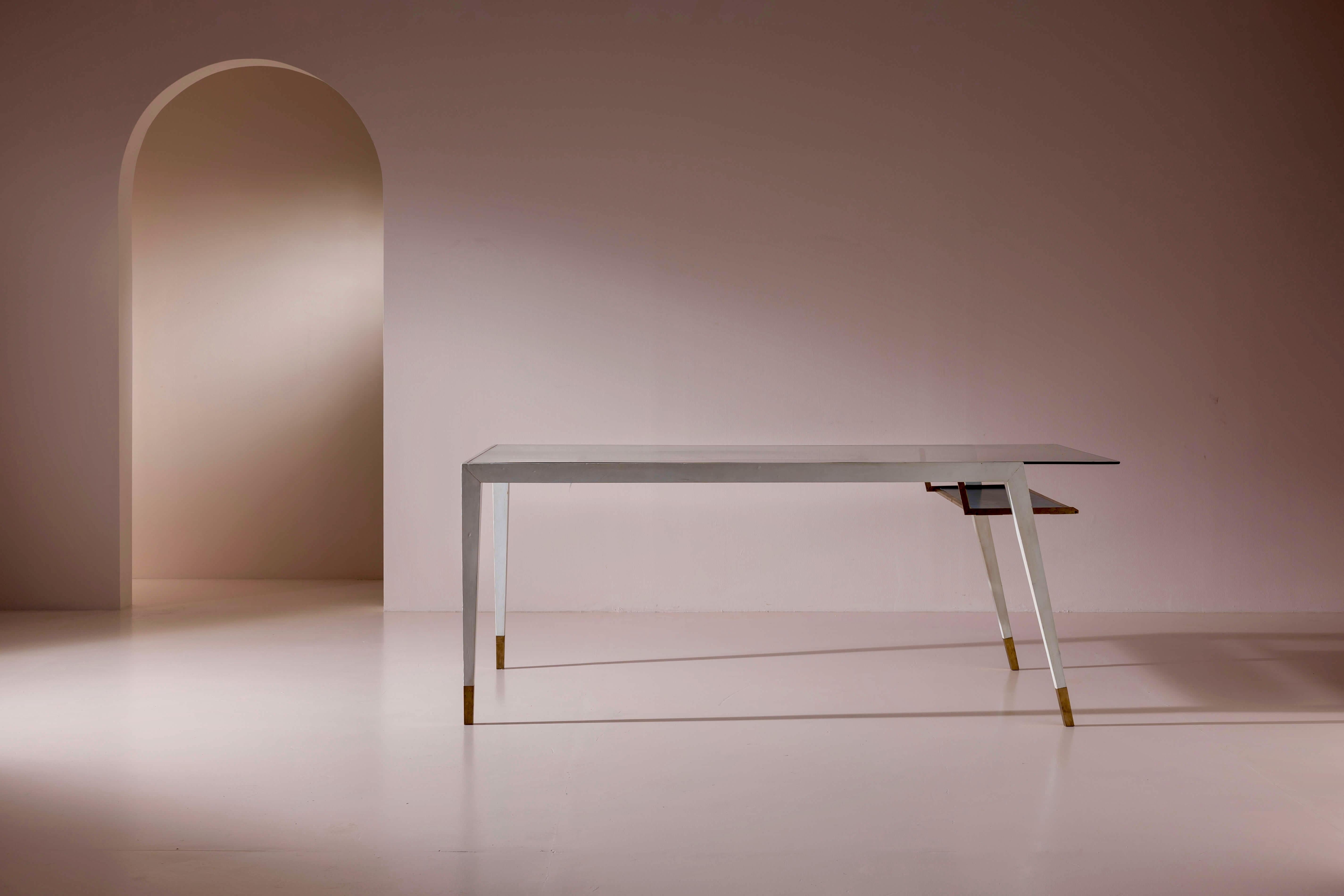 Mesa expositora de nogal y cristal certificada por Gio Ponti para A.P.E.M., Italia, 1946 en Bueno estado para la venta en Chiavari, Liguria