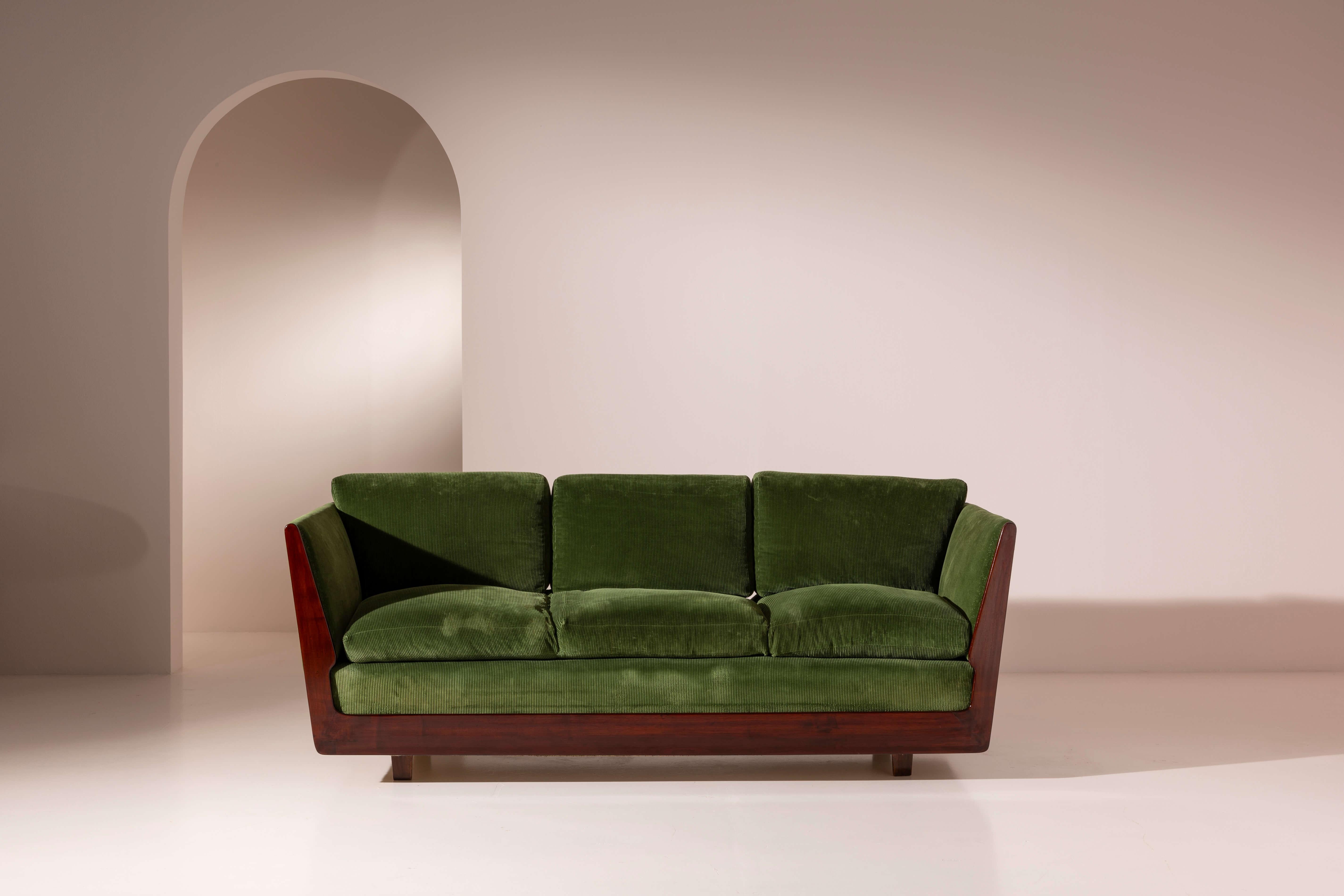 Canapé-lit en noyer certifié et velours de Gio Ponti, Italie, années 1940 en vente 4