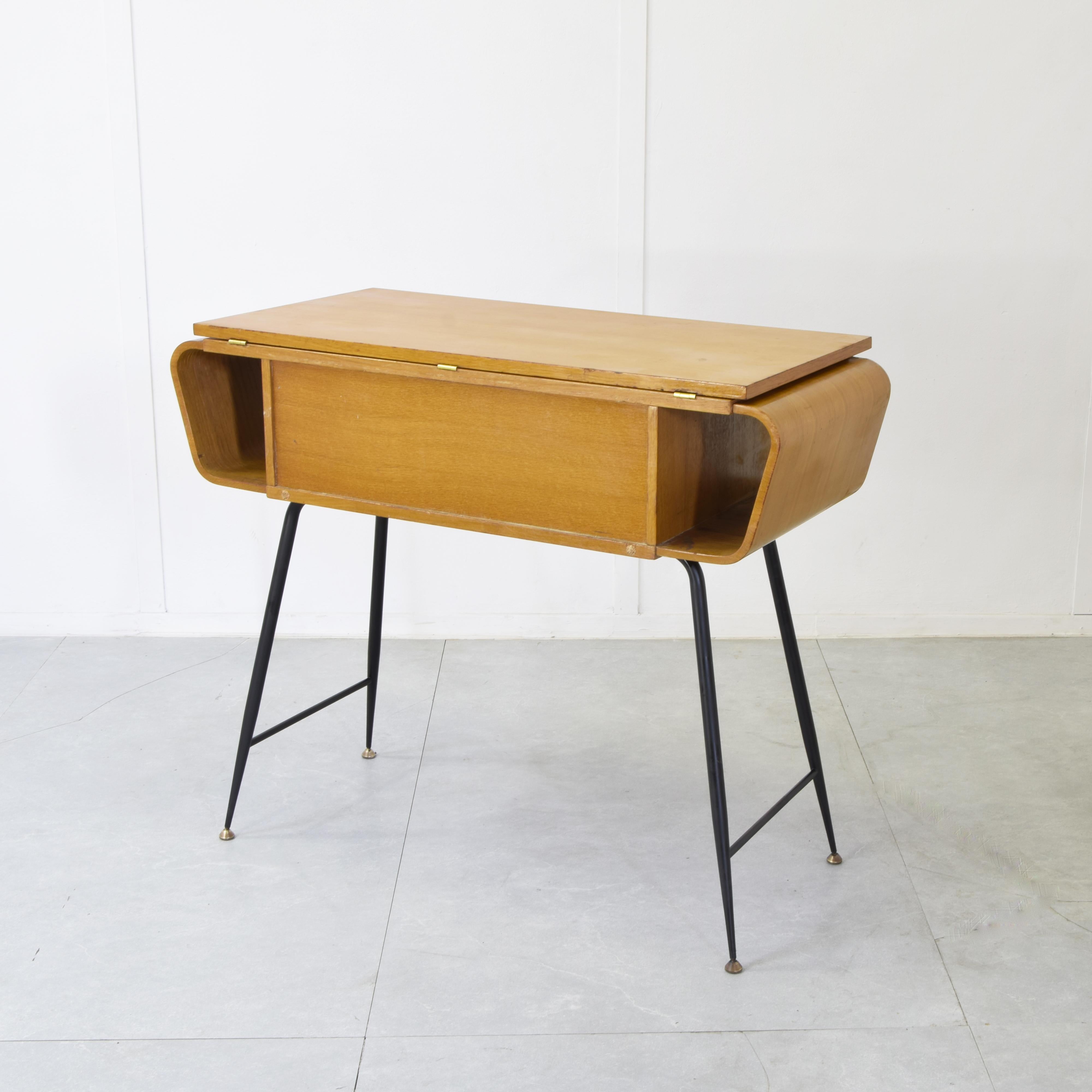 Mid-20th Century Gio Ponti consolle Singer 1960s in vendita