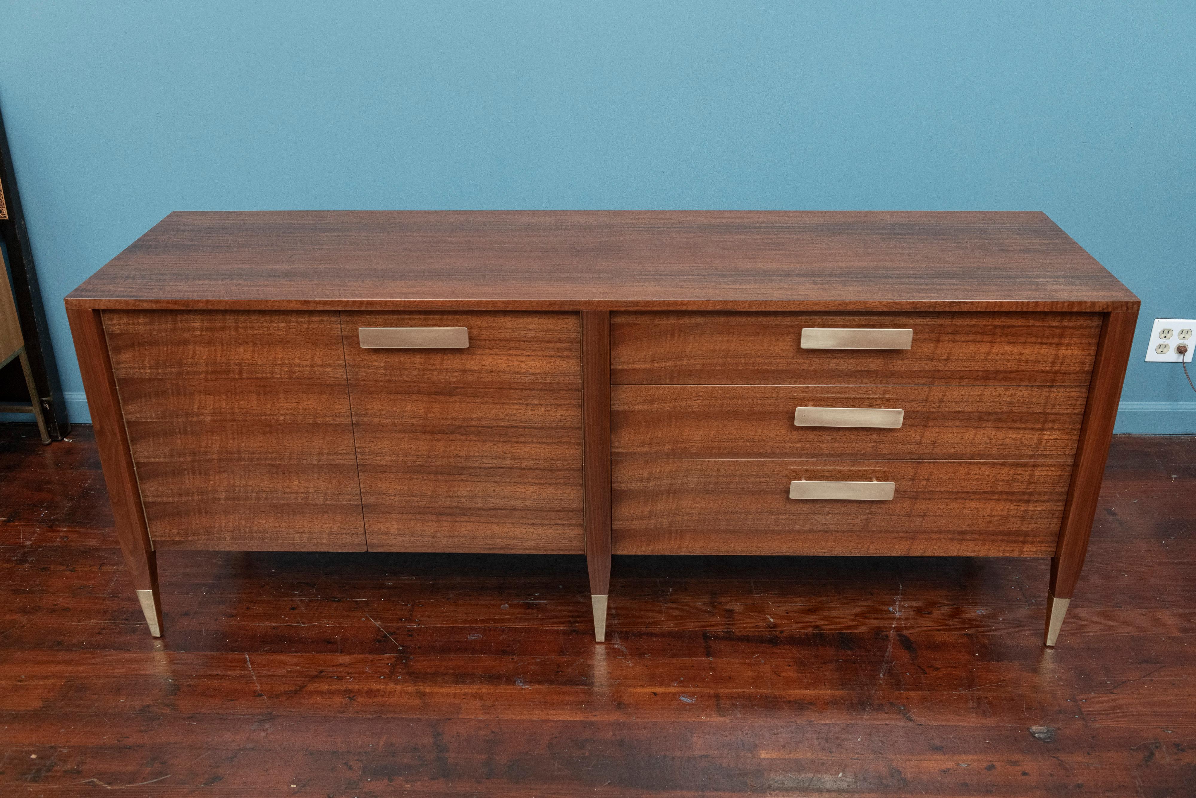 Mid-Century Modern Gio Ponti Credenza/Cabinet for Singer & Sons, Model 4120 For Sale