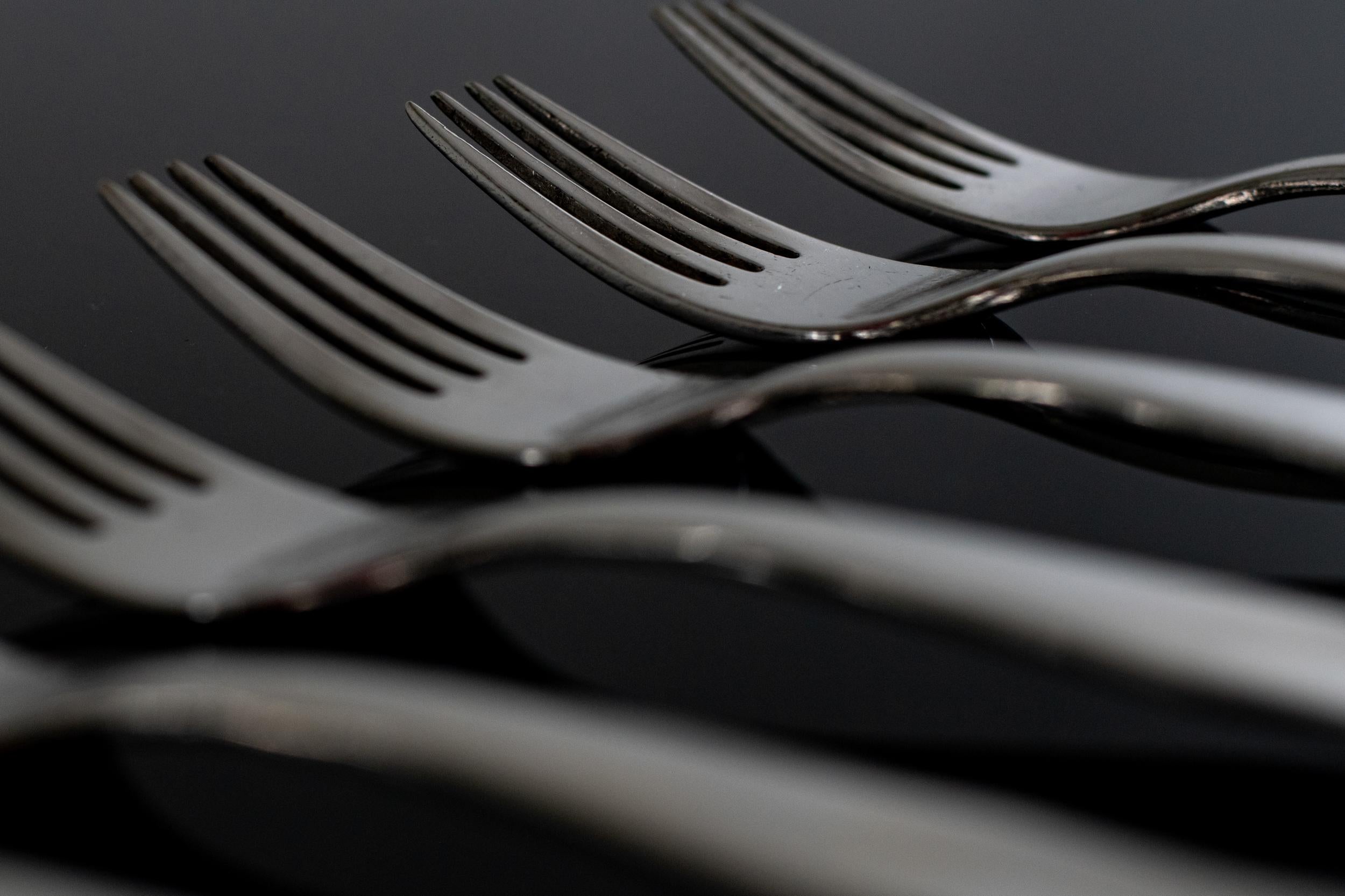 Mid-20th Century Gio Ponti Cutlery Set for Six in Nickel Silver by Krupp Italy 1950s For Sale