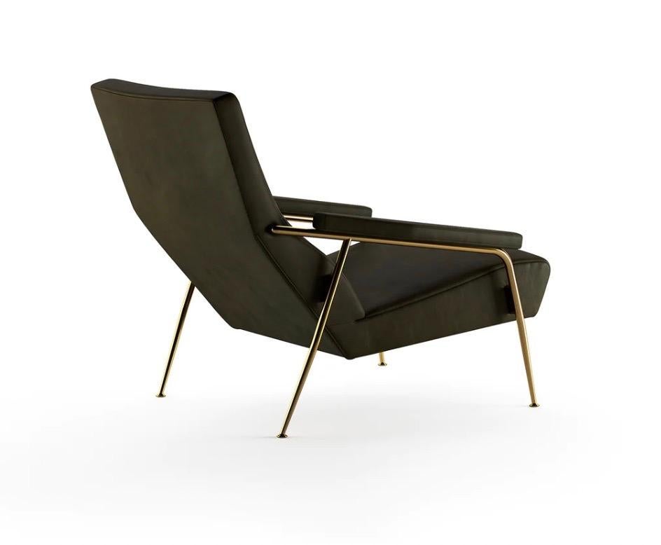 Modern Molteni&C D.153.1 Leather Armchair by Gio Ponti  For Sale
