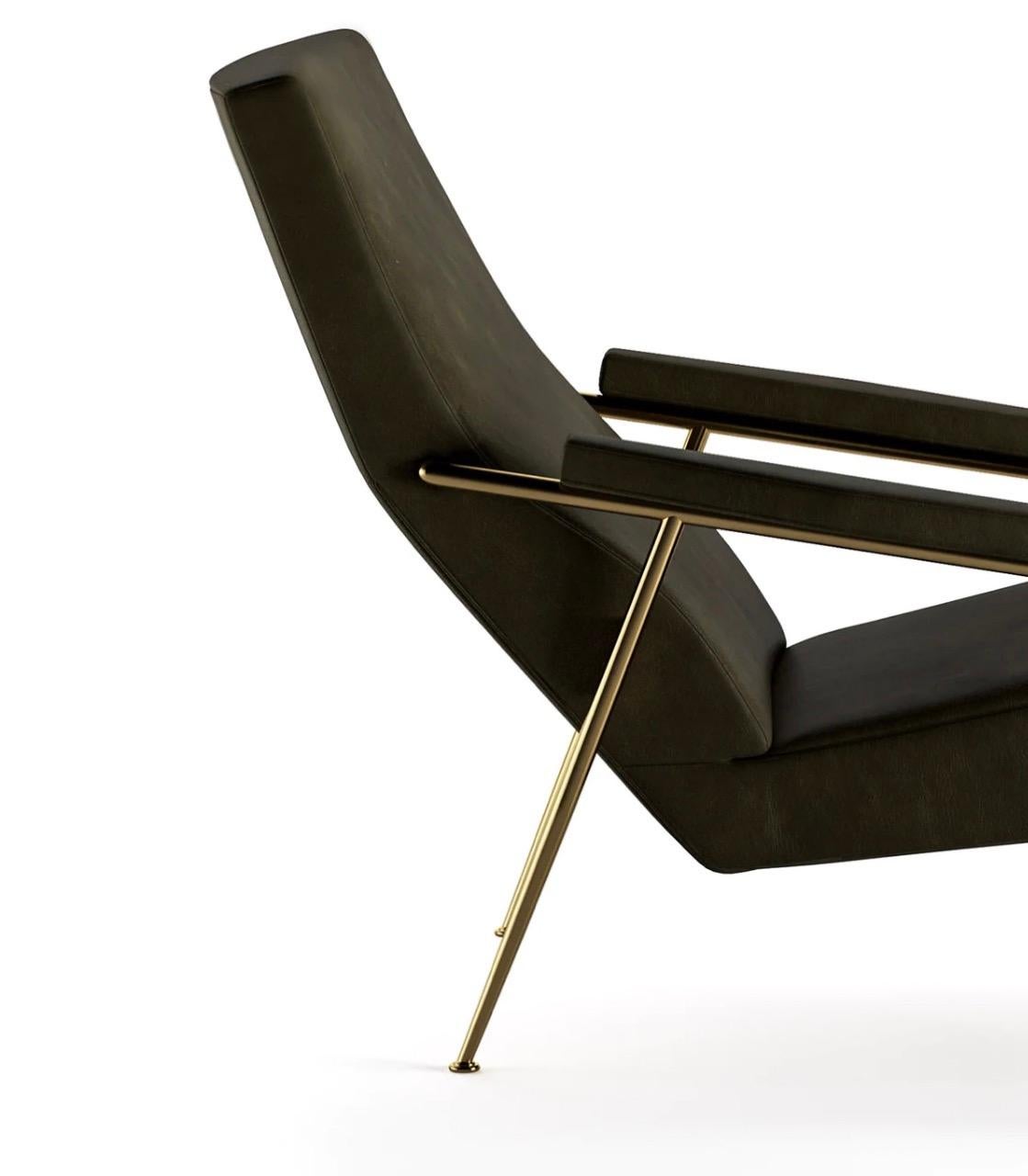 Italian Molteni&C D.153.1 Leather Armchair by Gio Ponti  For Sale