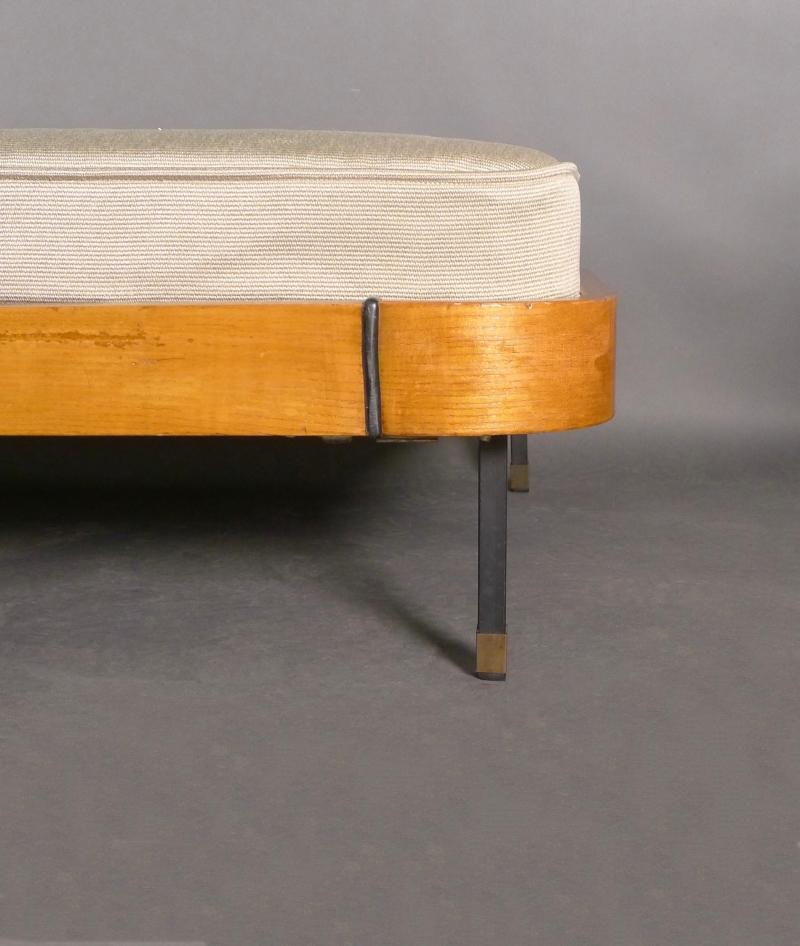 Mid-20th Century Gio Ponti daybed for Italbed, 1960s, solid and plywood ash frame