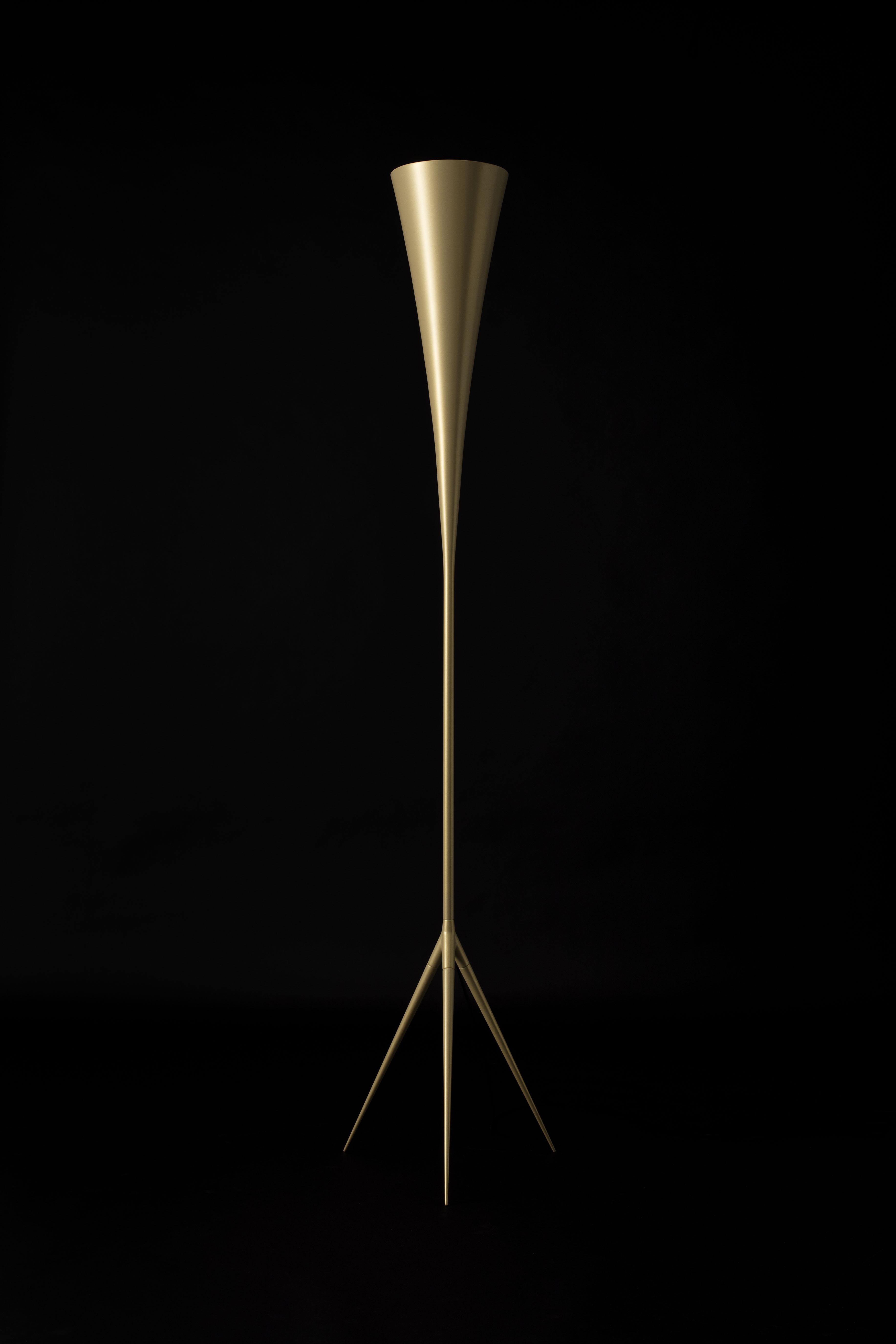 Mid-Century Modern Gio Ponti 'De-Lux B8' Floor Lamp in Gold for Tata Italia