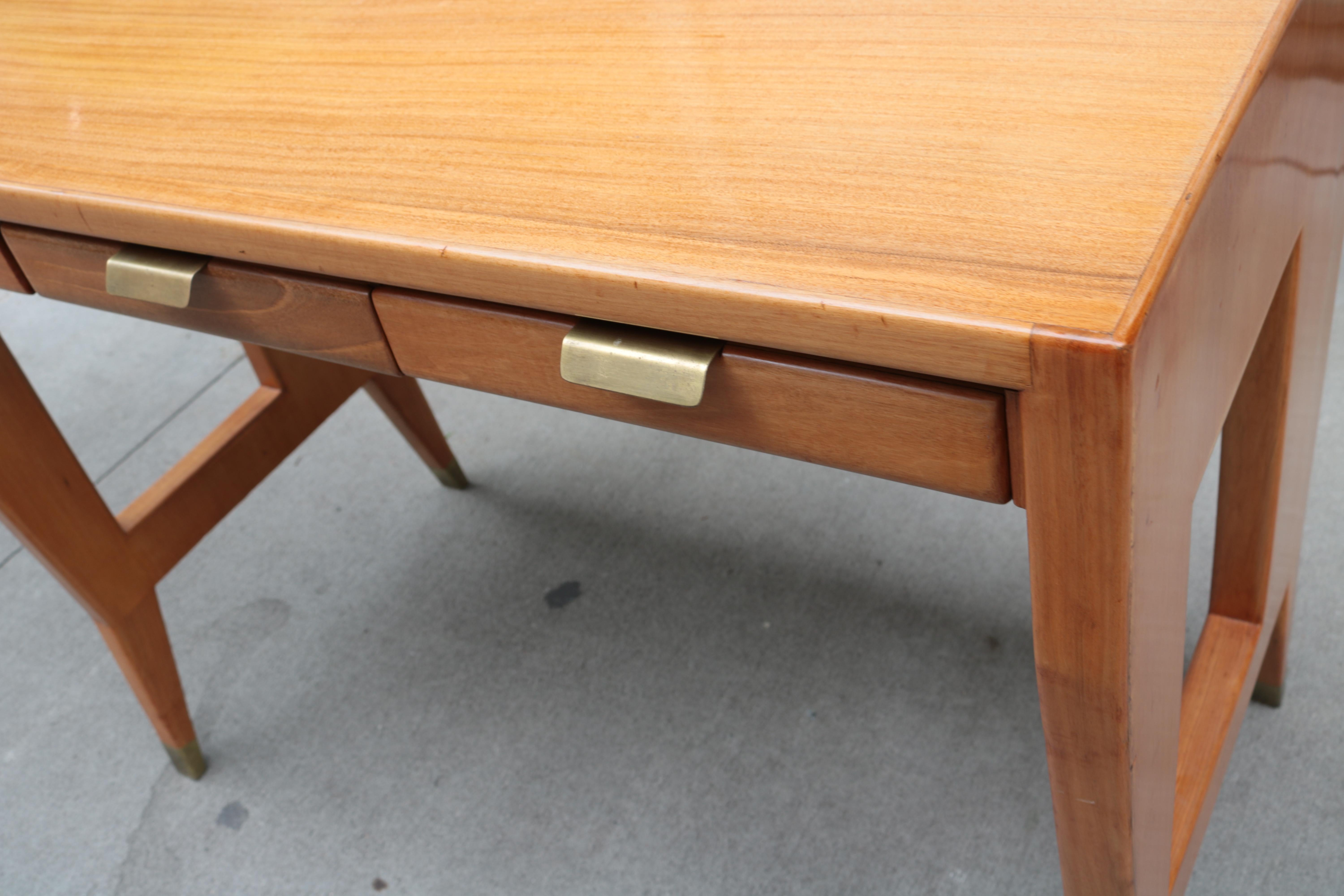 A Gio Ponti designed small writing table or console.
Mahogany with brass pulls.
Tables from the Banca Nazionale del Lavoro
in Bergamo, Italy.
Comes with letter of authenticity
from the Gio Ponti archives.
 
