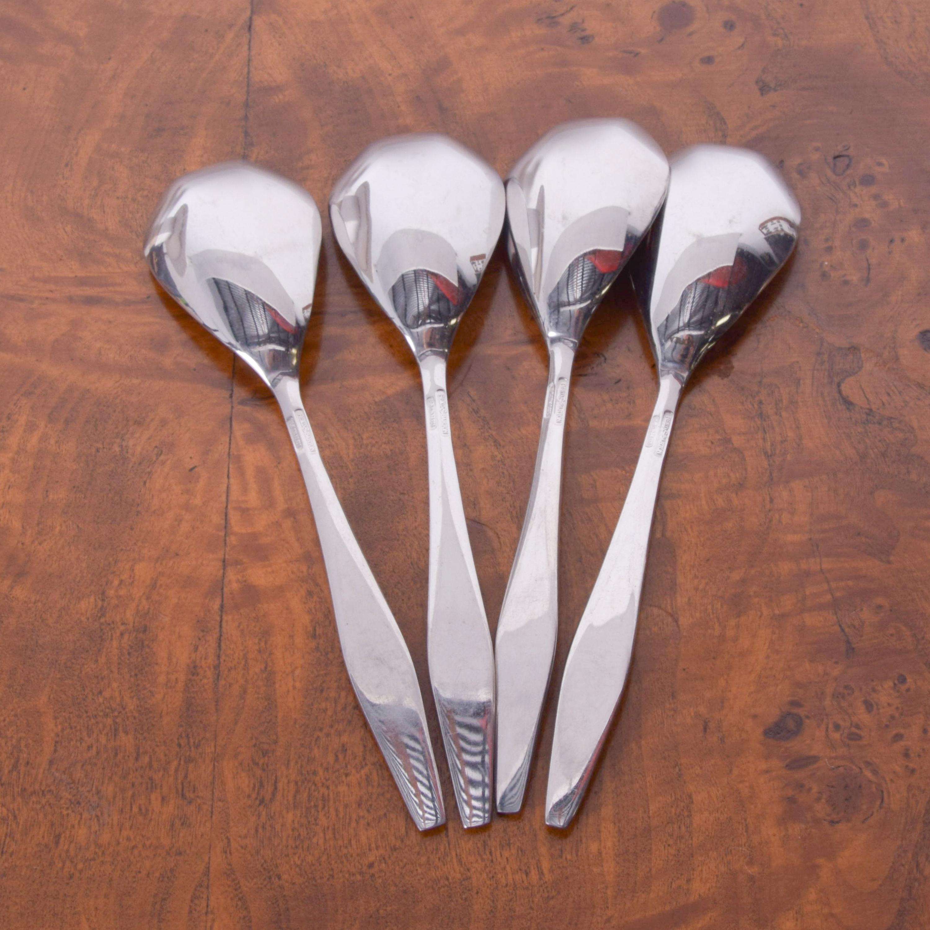 Gio Ponti Diamond Stainless Steel Flatware Four Spoon Set by Reed & Barton, 1958 In Good Condition For Sale In Chula Vista, CA