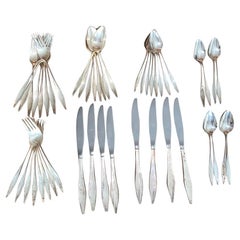 Service de couverts pour huit en argent sterling Gio Ponti Diamond - 48 Pieces