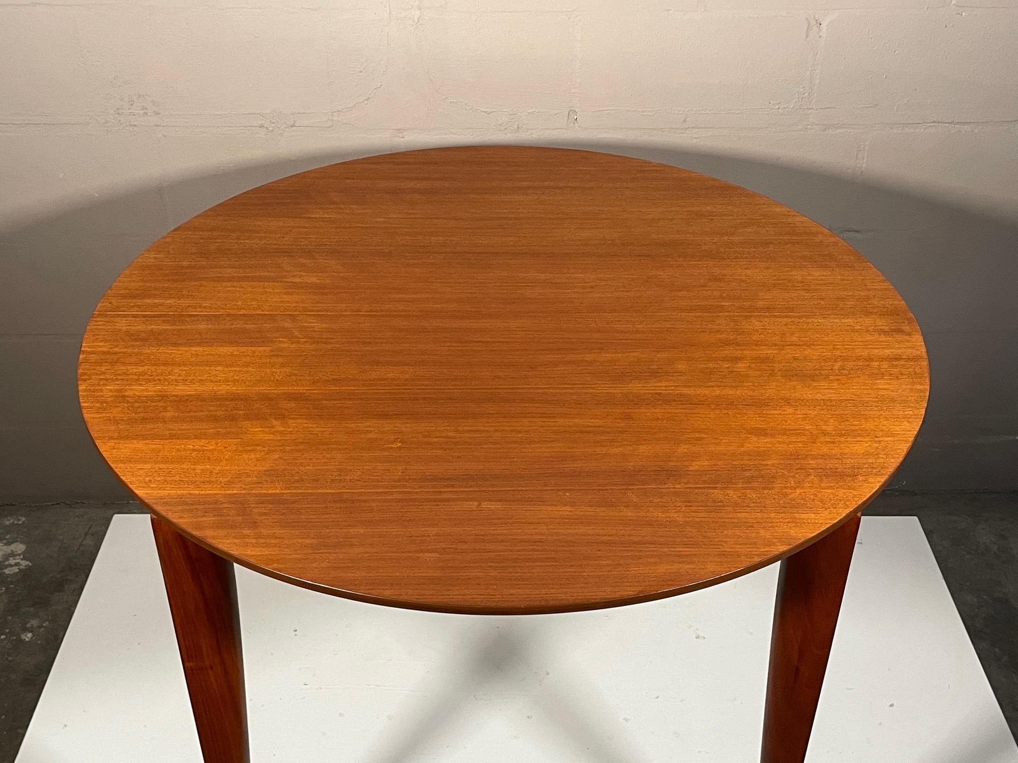 Gio Ponti Dining Table In Good Condition In St.Petersburg, FL