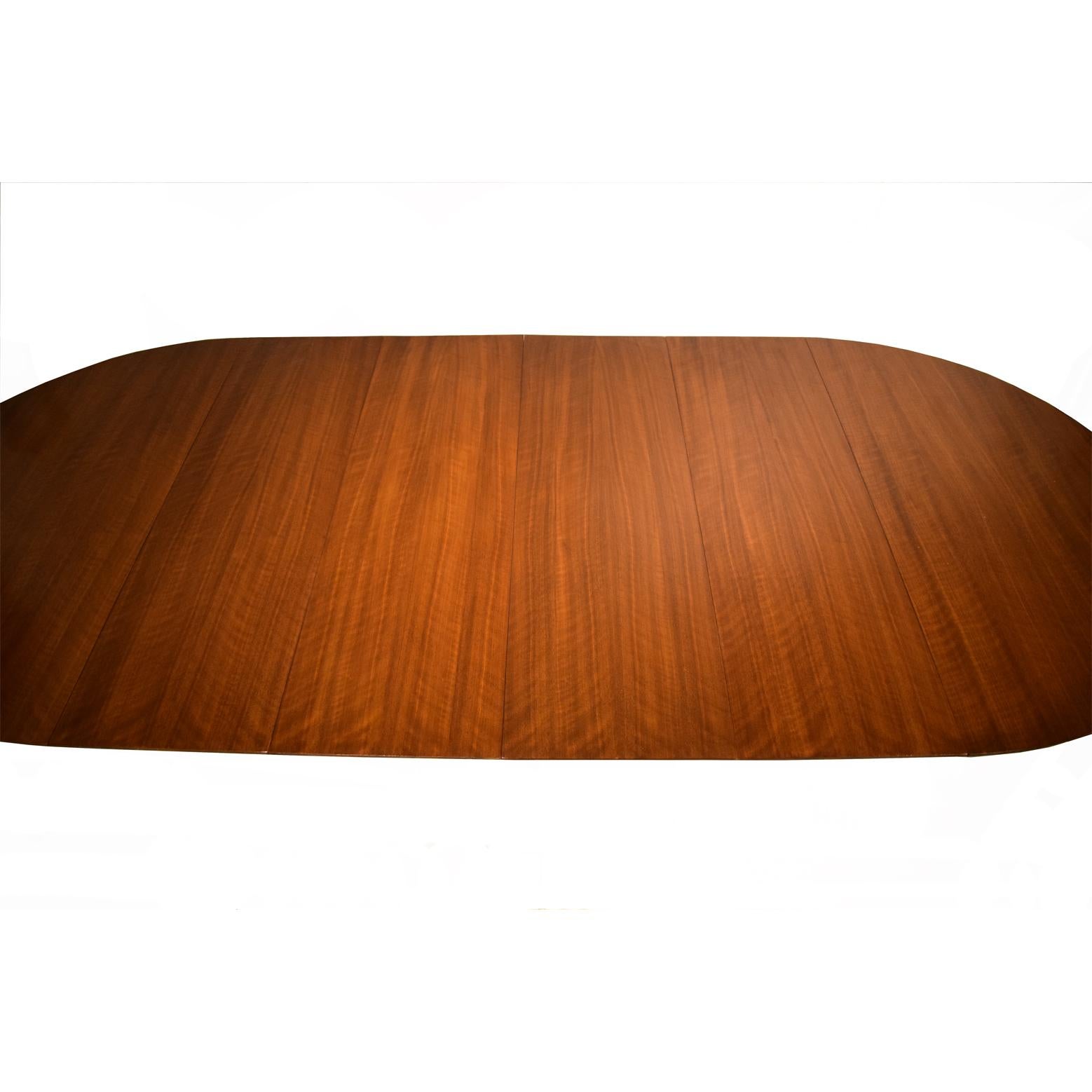Gio Ponti Dining Table, Model 2135 In Excellent Condition In Hudson, NY