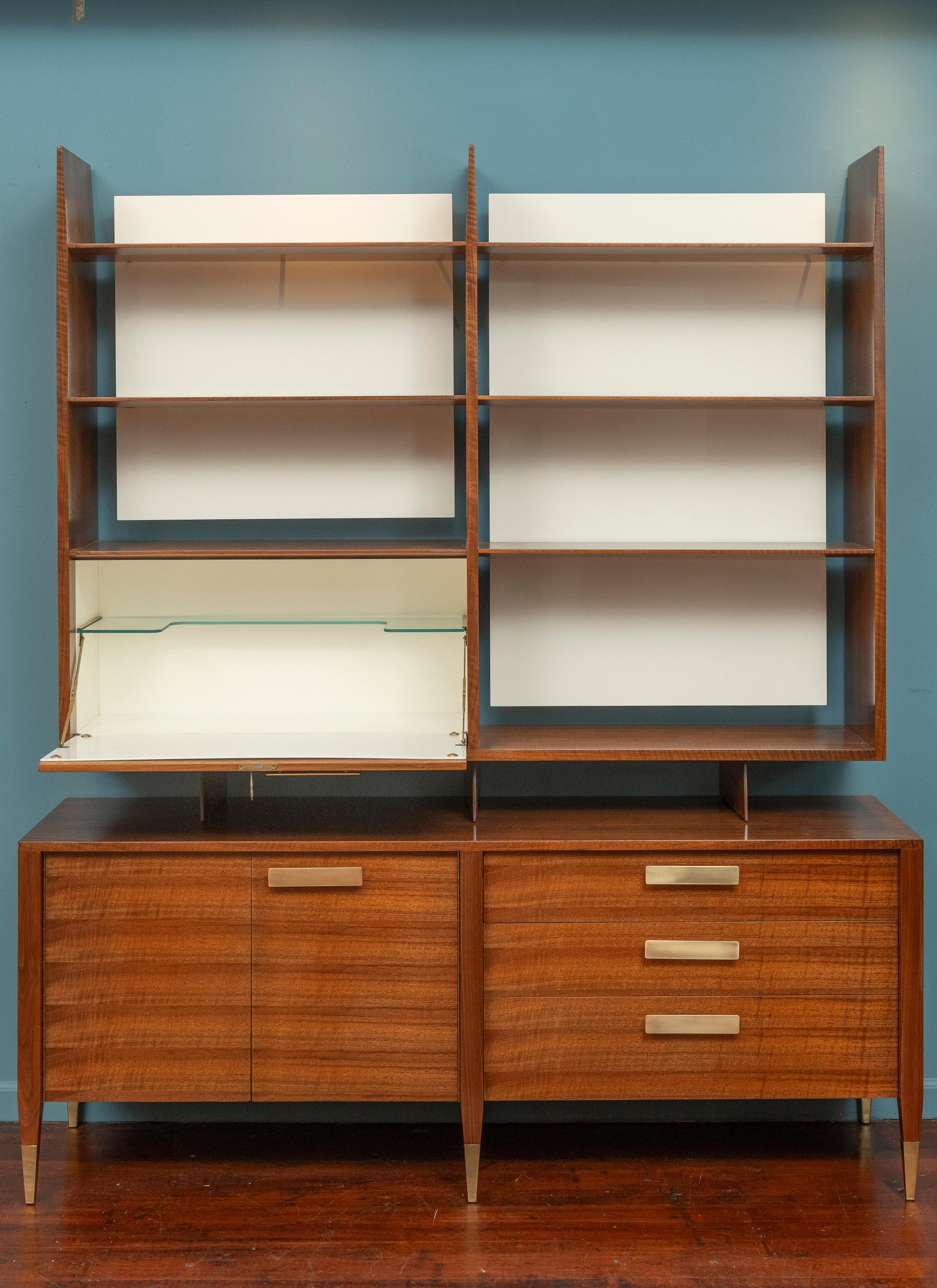 Gio Ponti, Vitrinenschrank Modell 4120 für Singer & Sons (Italienisch) im Angebot
