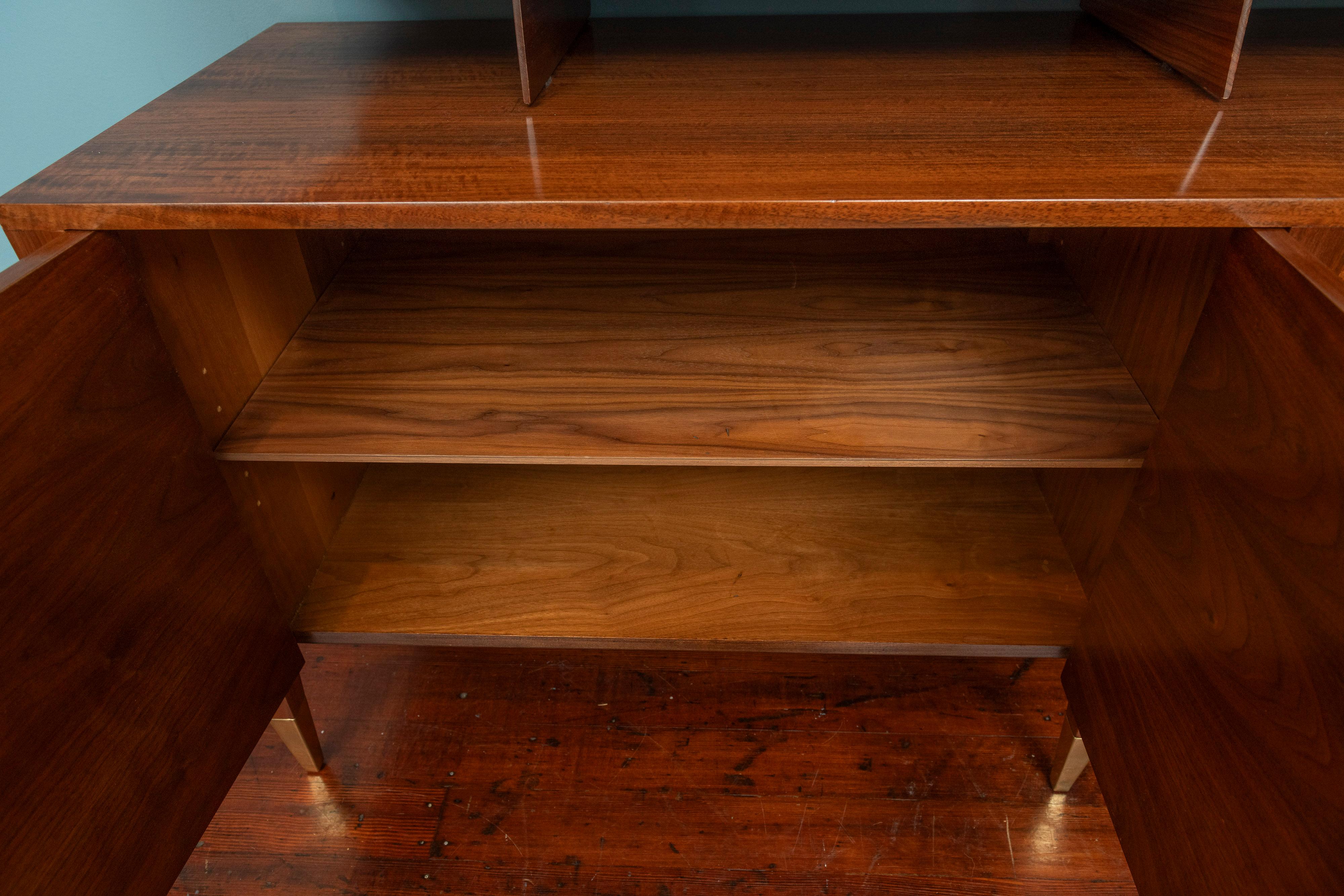 Gio Ponti, Vitrinenschrank Modell 4120 für Singer & Sons im Angebot 1