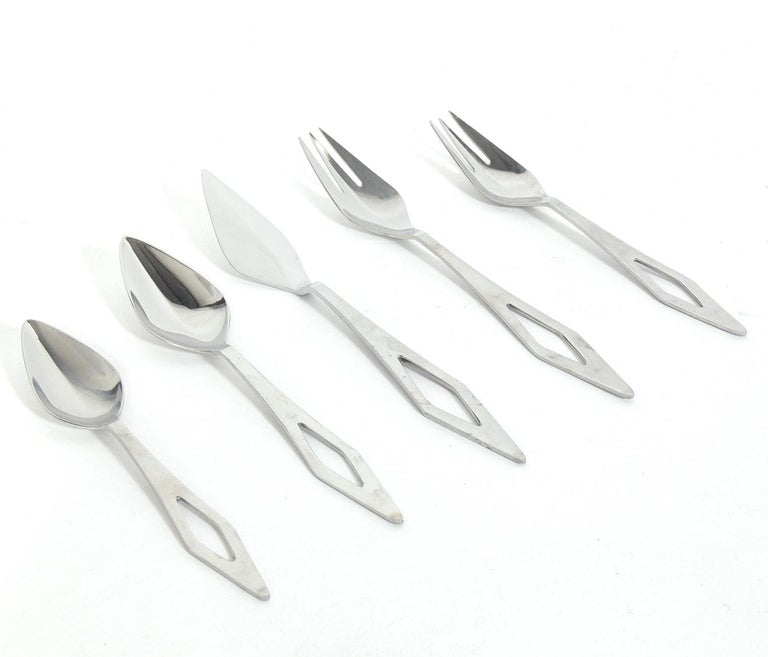 12 Small Spoons Model Baguette Orfèvrerie St-Médard Metal Silver