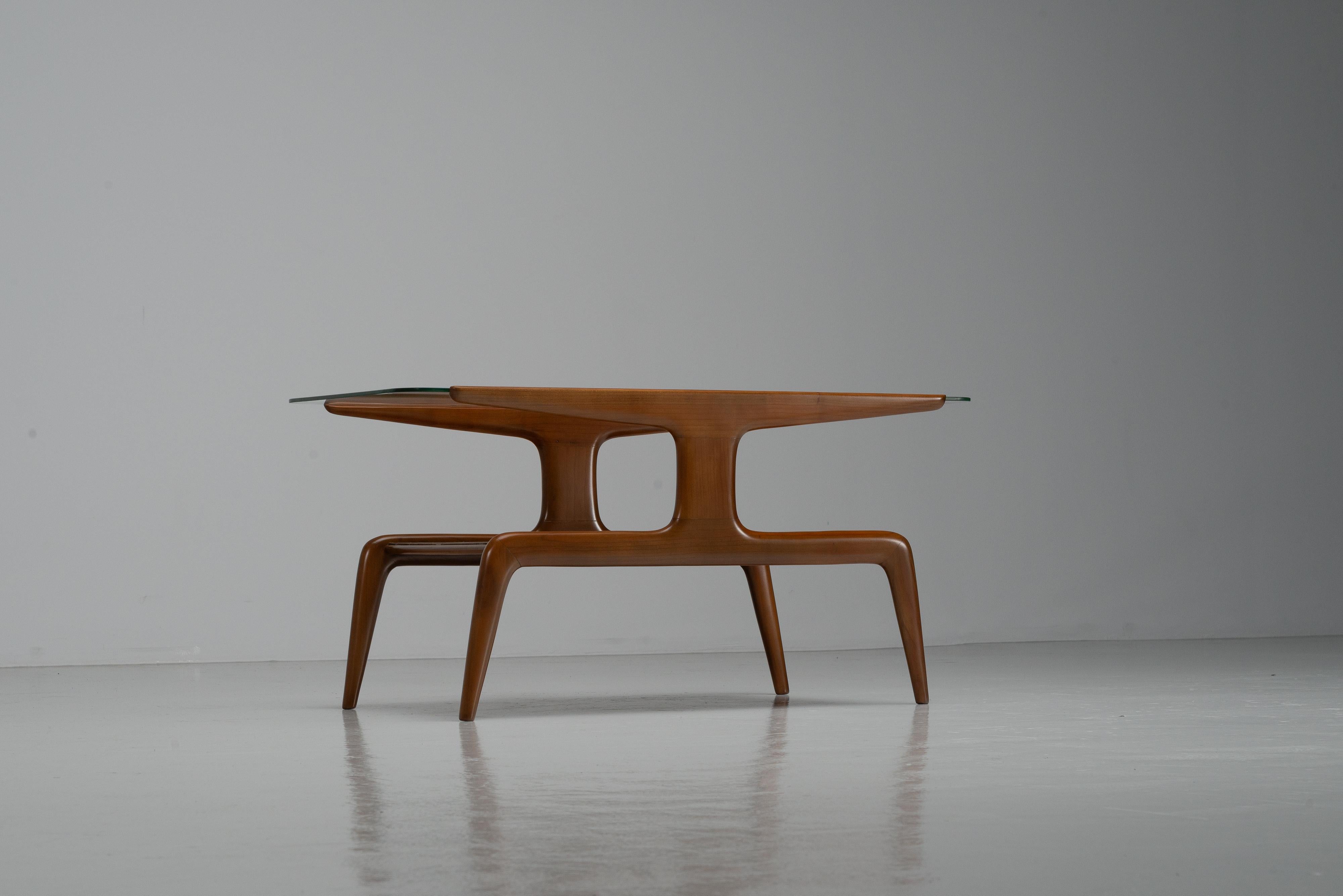 Mid-Century Modern Gio Ponti Domus Nova coffee table Italy 1950 For Sale