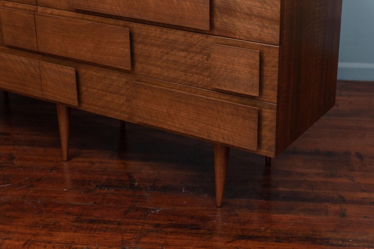 Gio Ponti Double Dresser Signed M. Singer and Sons Model 2161 For Sale 4