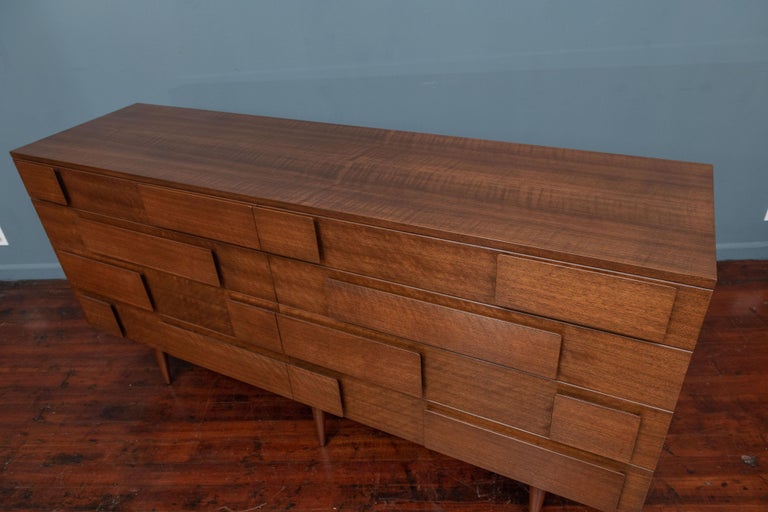 Gio Ponti Double Dresser Signed M. Singer and Sons Model 2161 For Sale 7