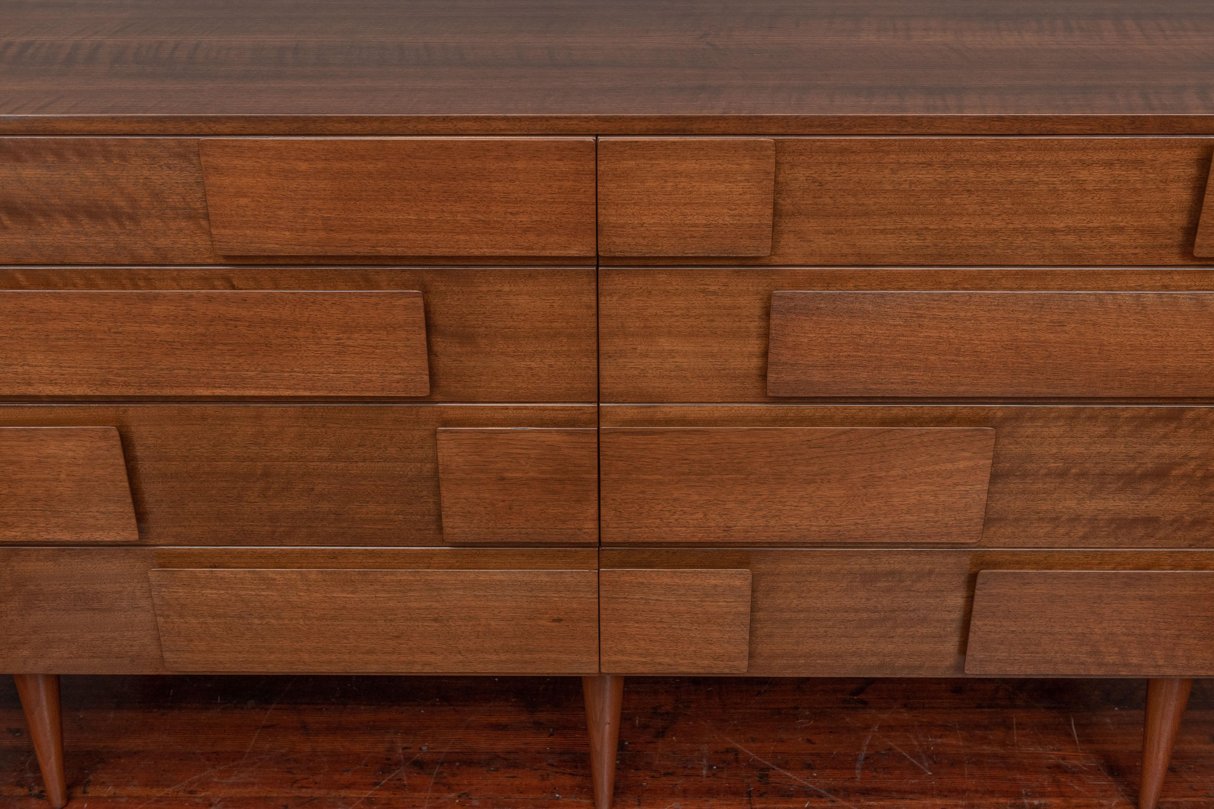 Mid-Century Modern Gio Ponti Chest of Drawers Signed M. Singer and Sons Model 2161 For Sale