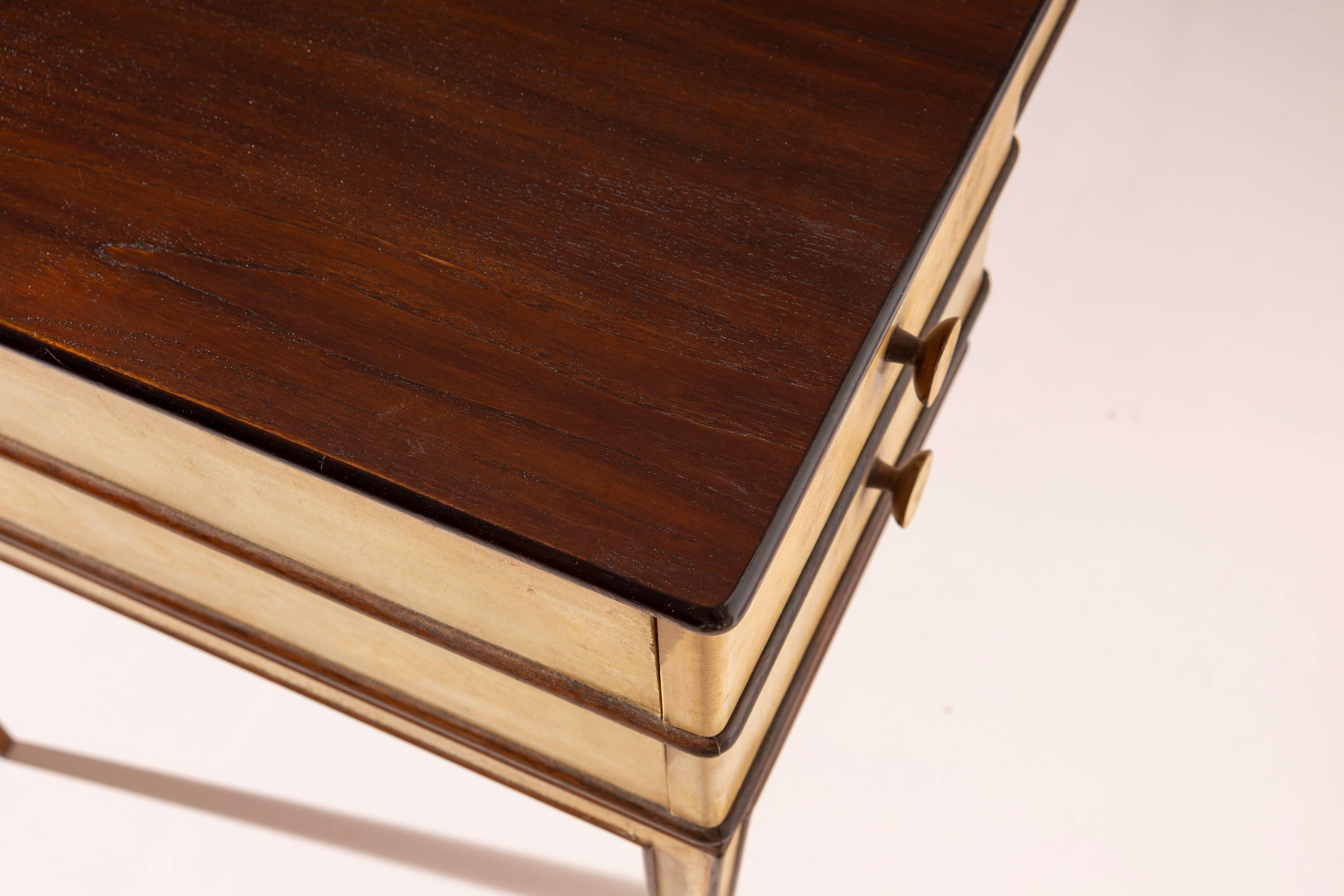 Gio Ponti double-sided desk in American walnut and parchment, Italy, 1930s en venta 6