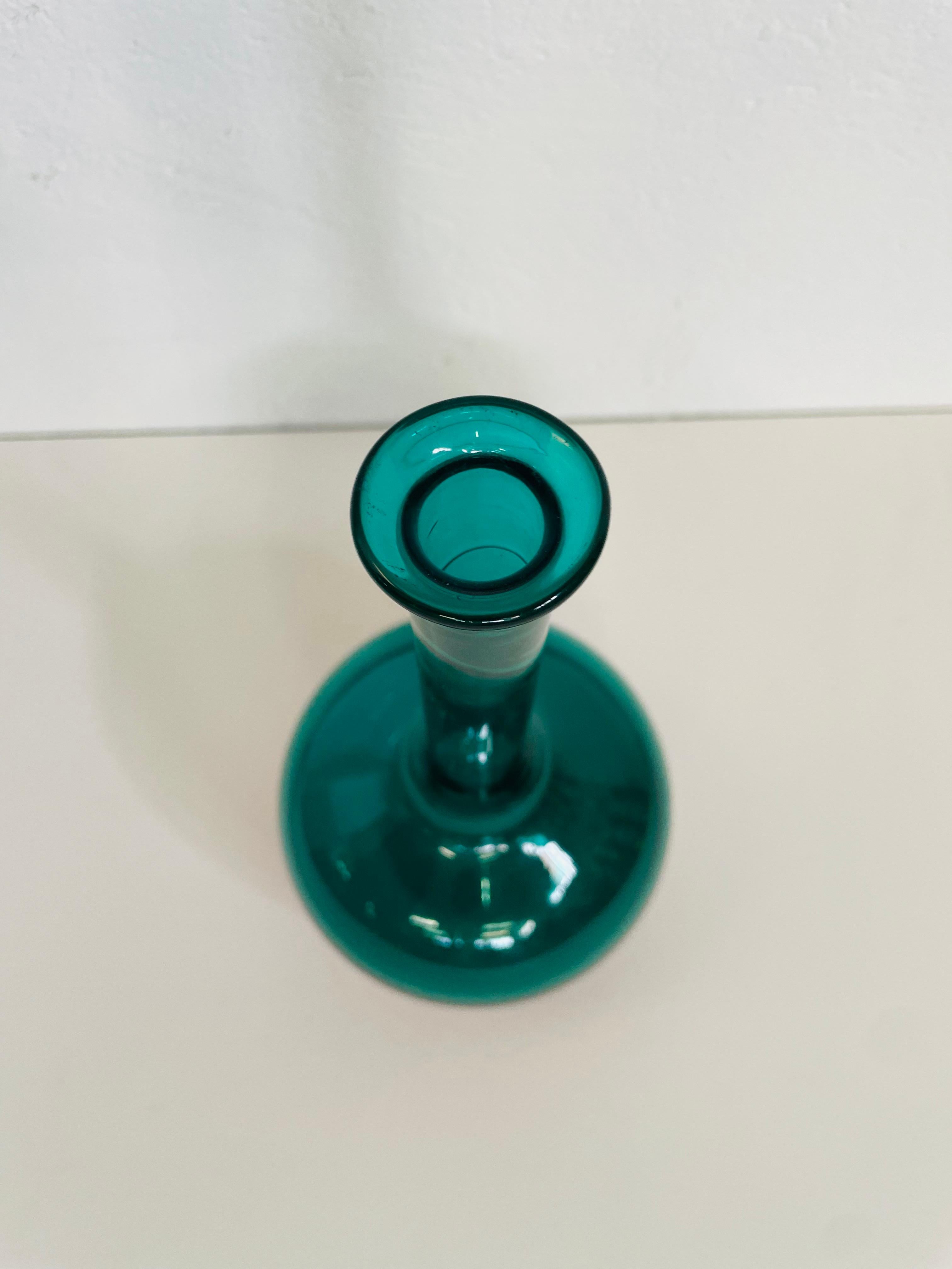 Gio Ponti e Venini, bottiglia modello Morandiana, 1990. (Late 20th Century) im Angebot
